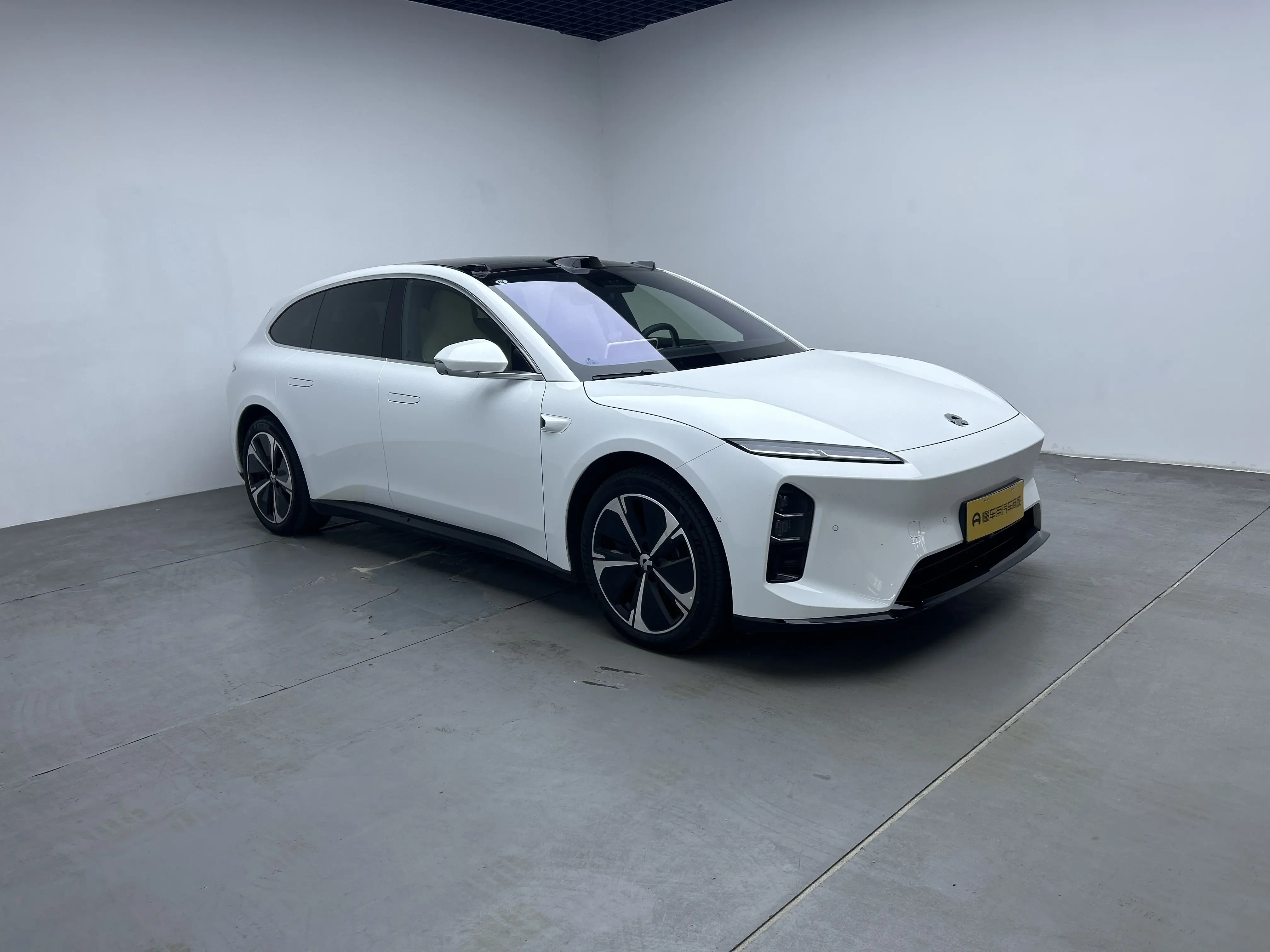 NIO ET5T