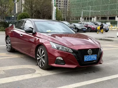 Nissan Teana