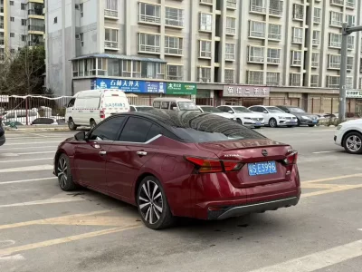 Nissan Teana
