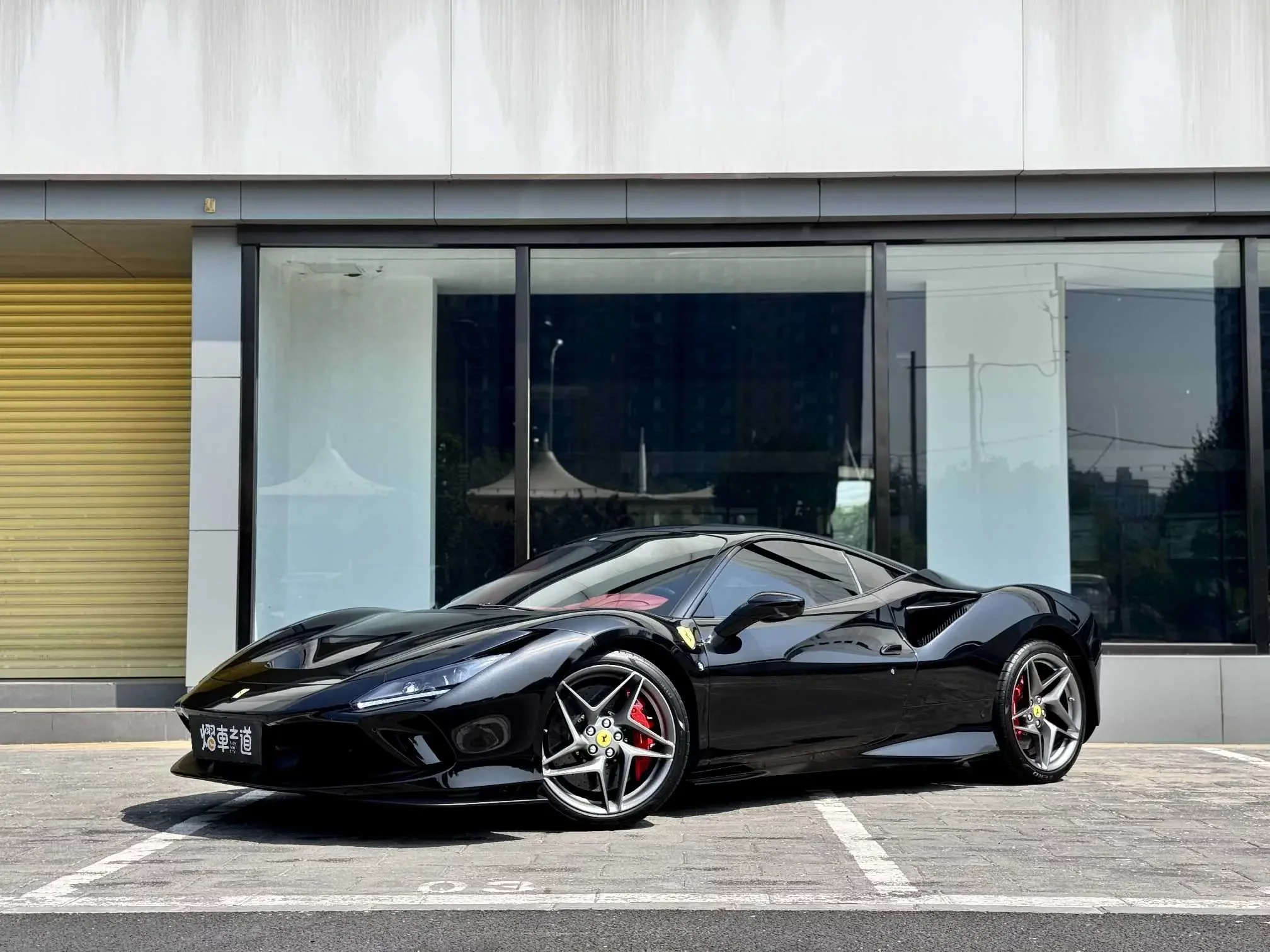 Ferrari F8