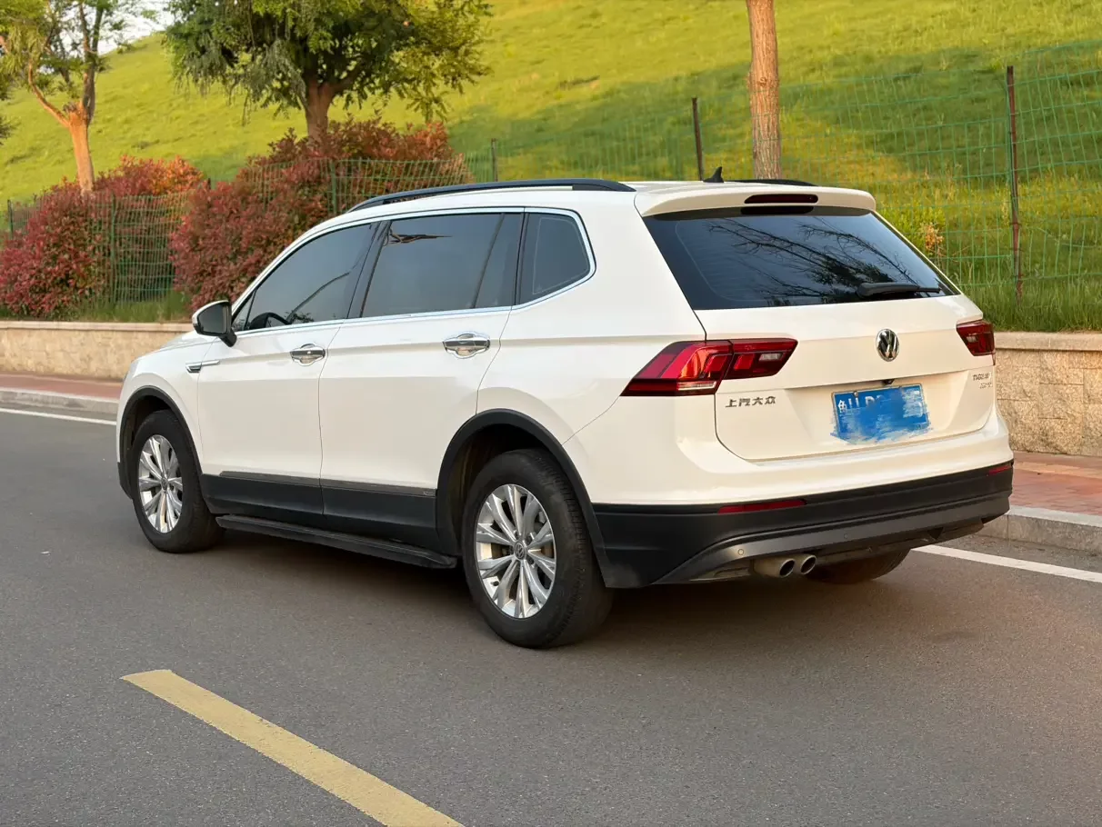 Volkswagen Tiguan L