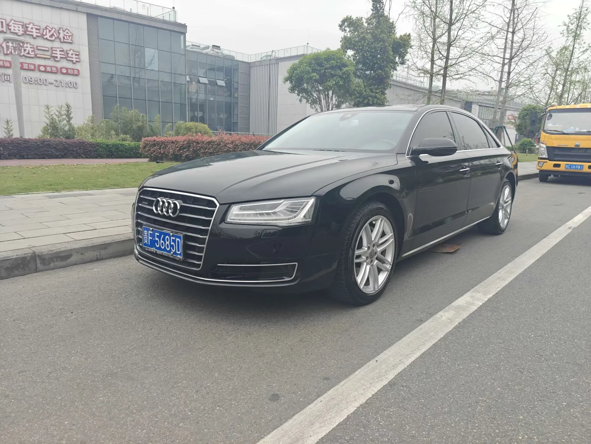 Audi A8