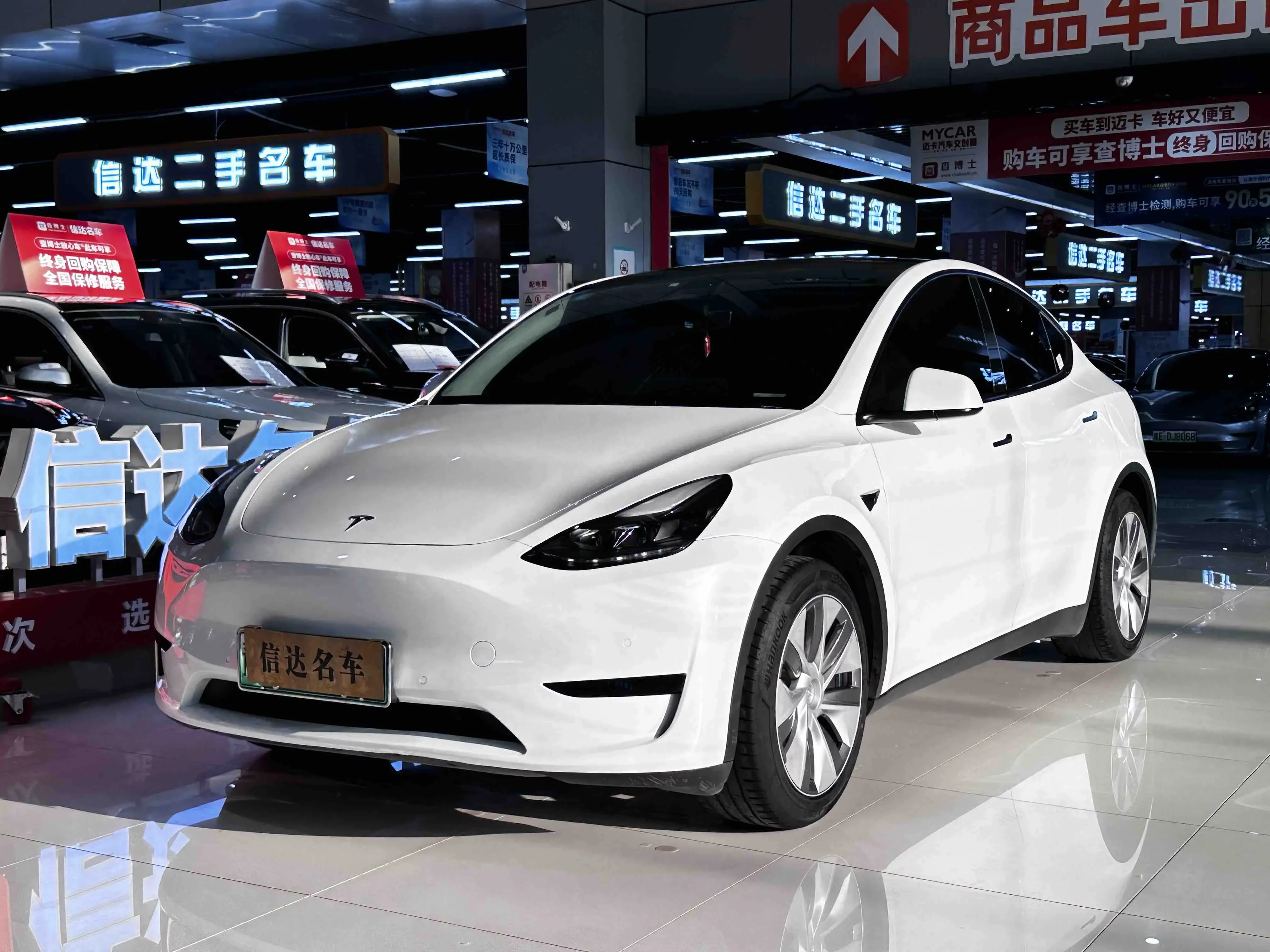 TESLA MODEL Y