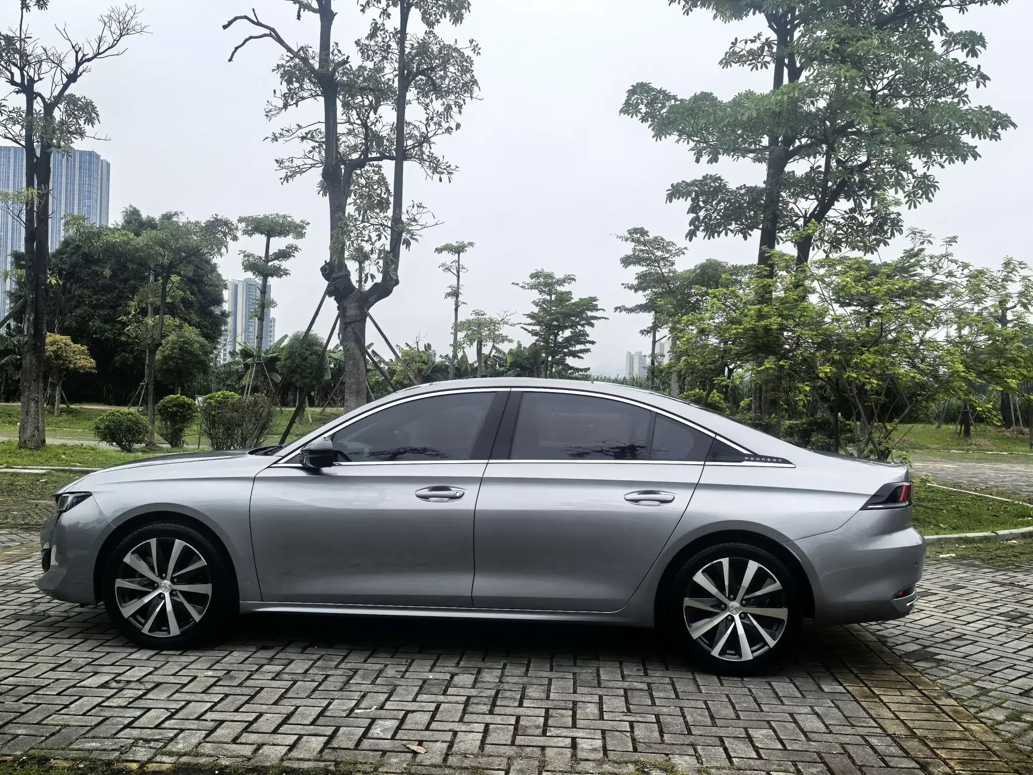 Peugeot 508L