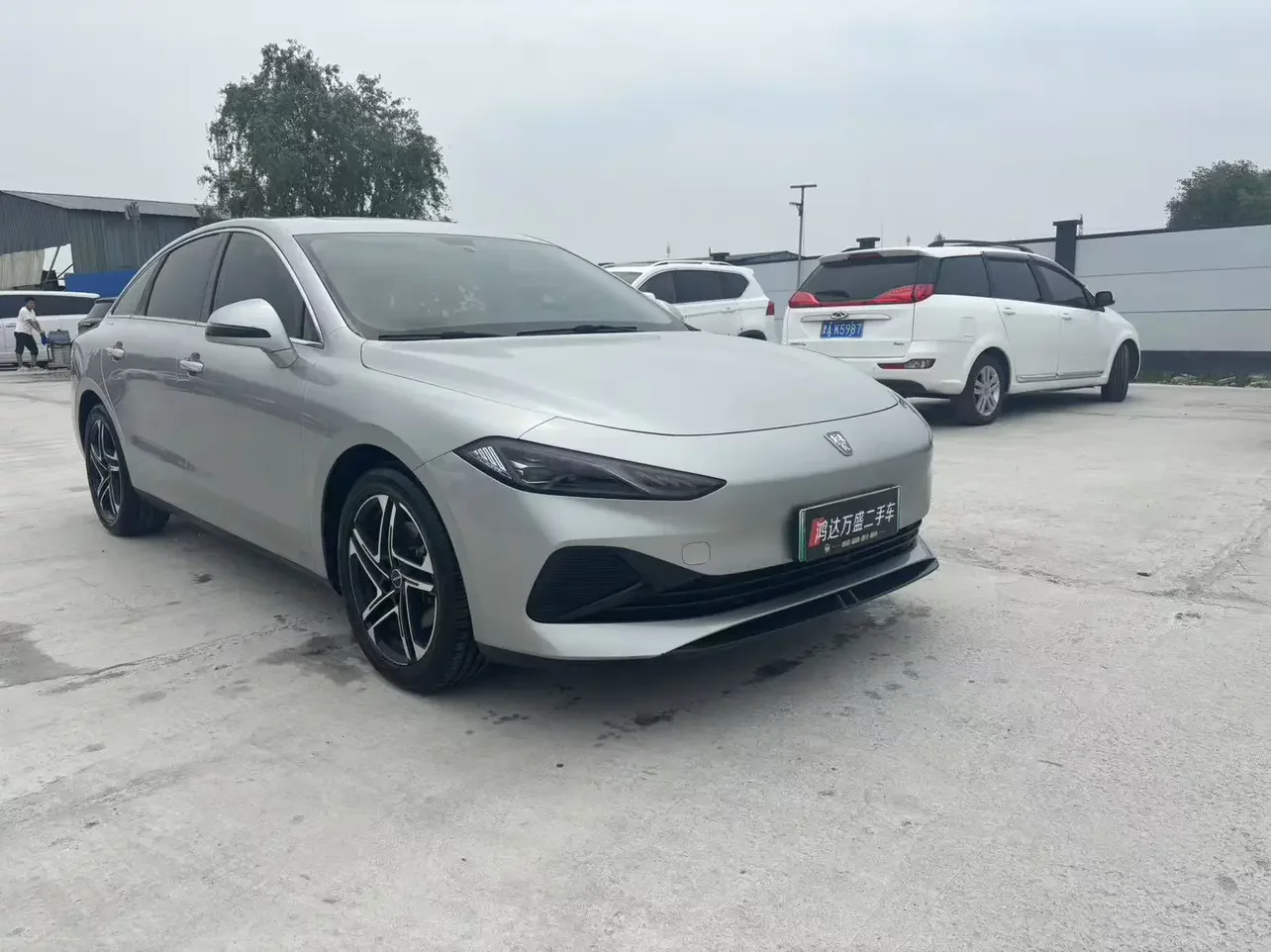 Roewe D7 DMH