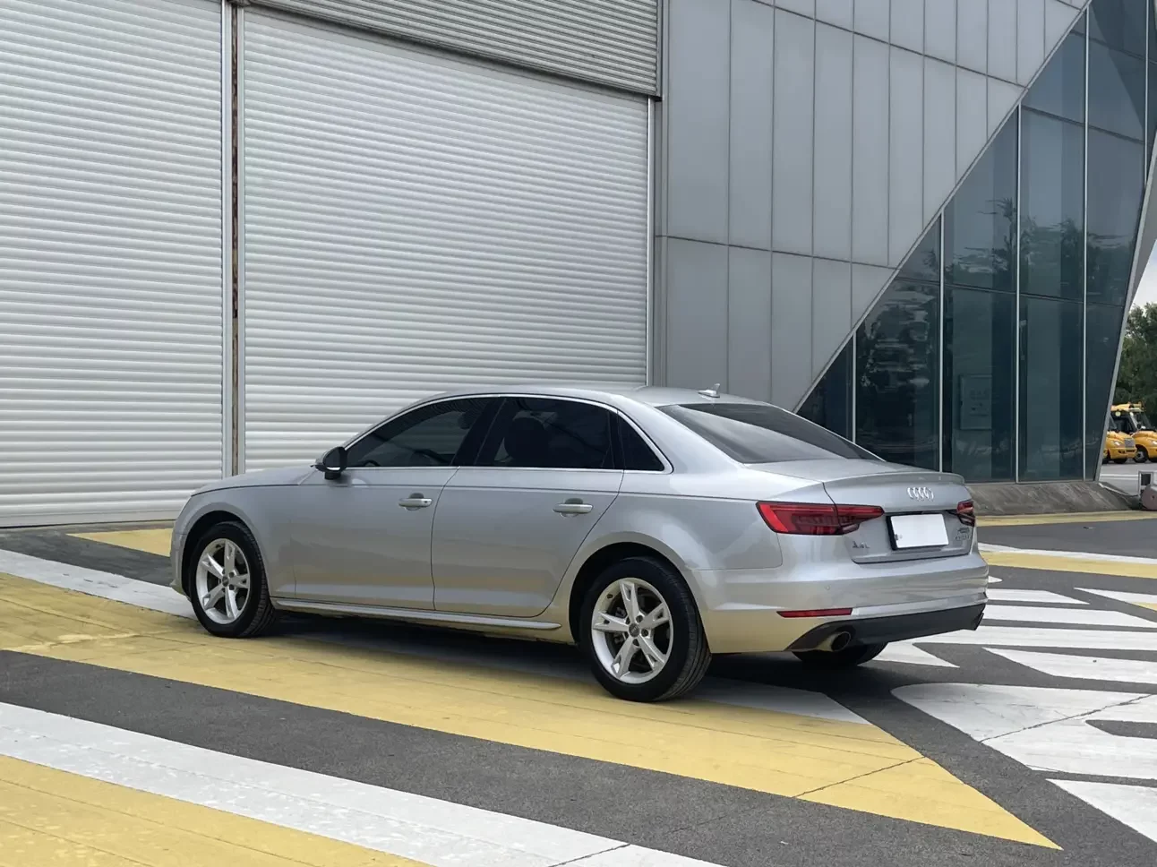 Audi A4L