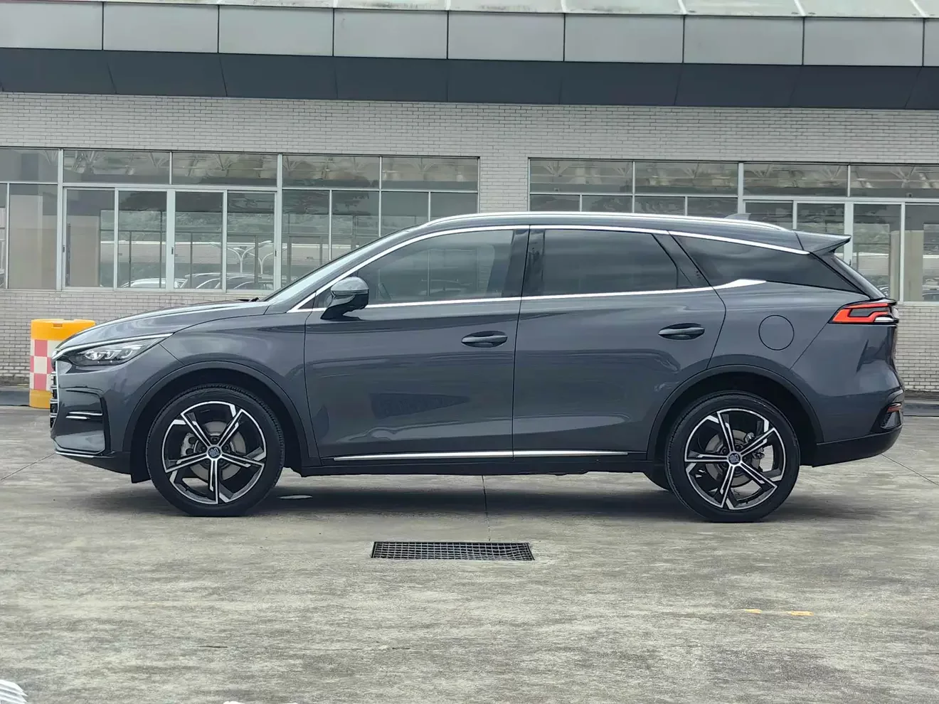BYD Tang DM