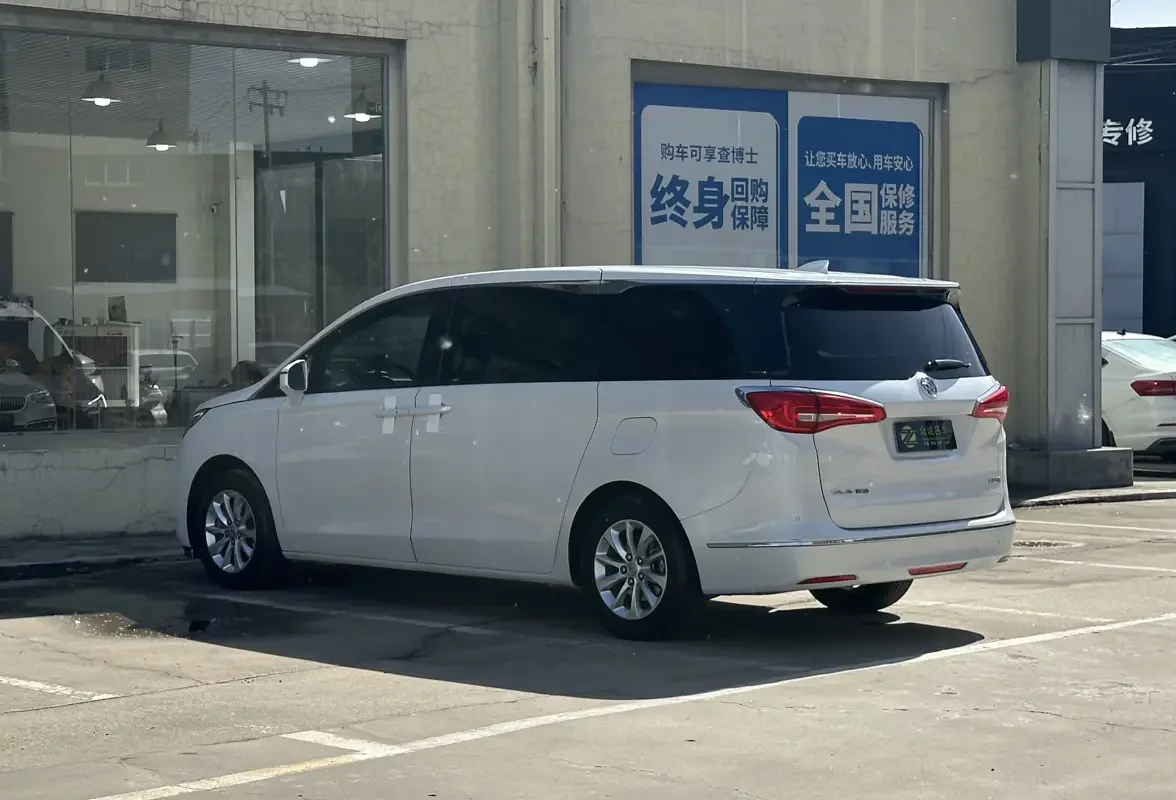 Buick GL8