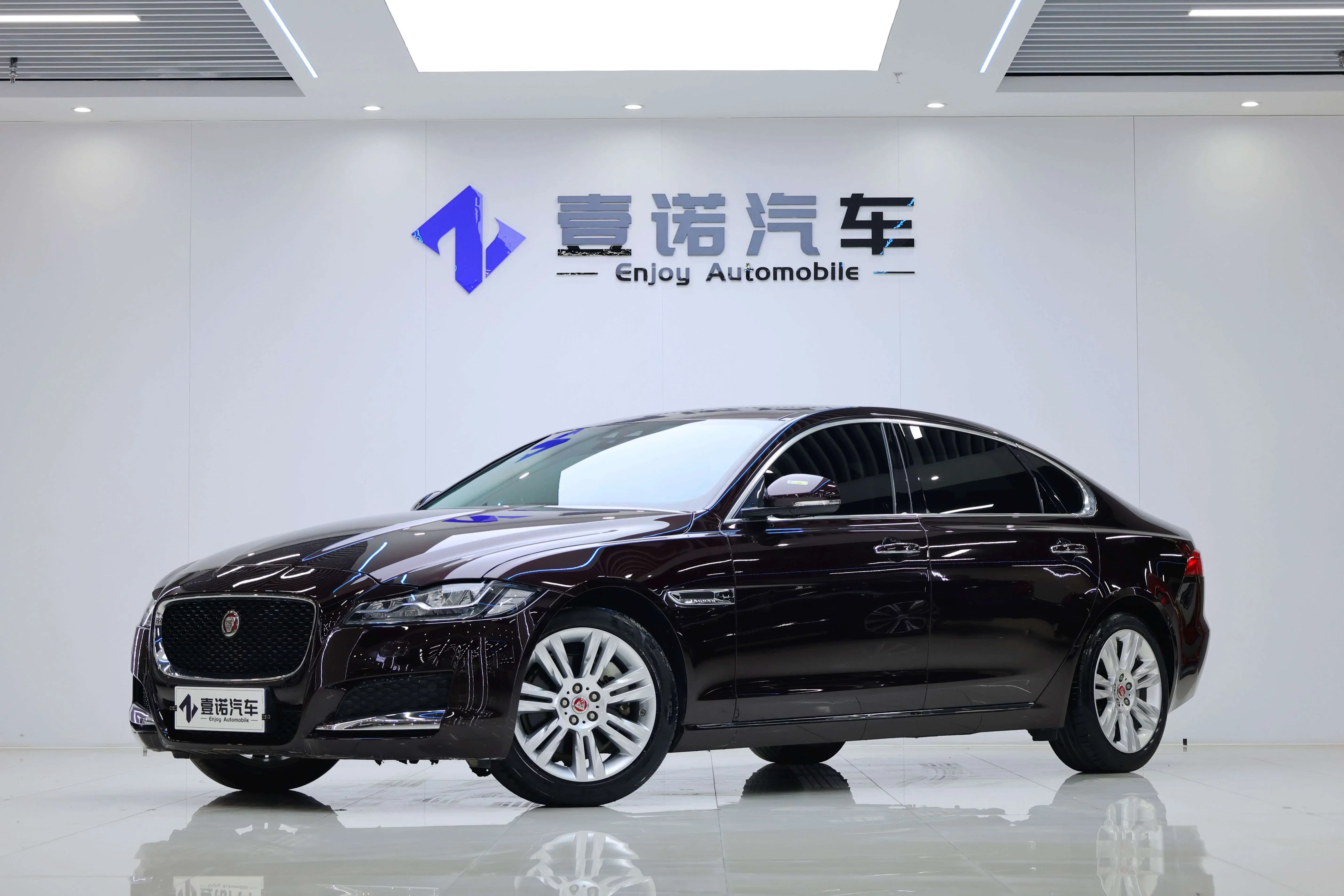 Jaguar XFL  из Китая