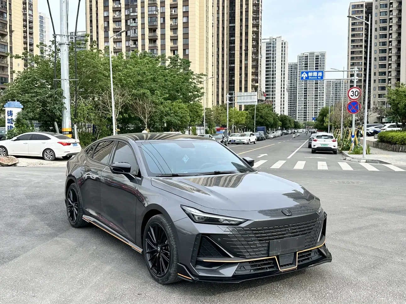 Changan UNI-V