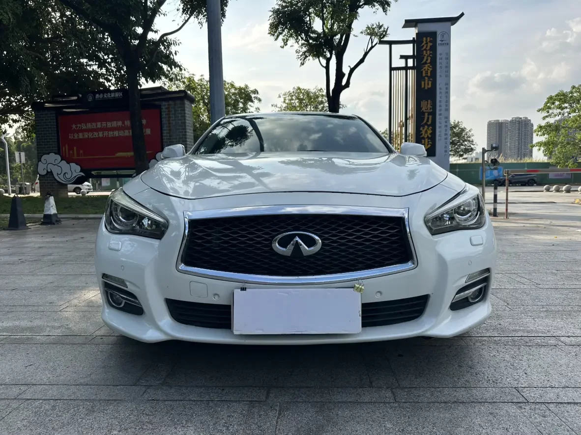 Infiniti Q50