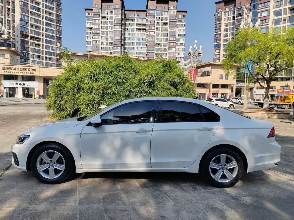 Volkswagen Lamando