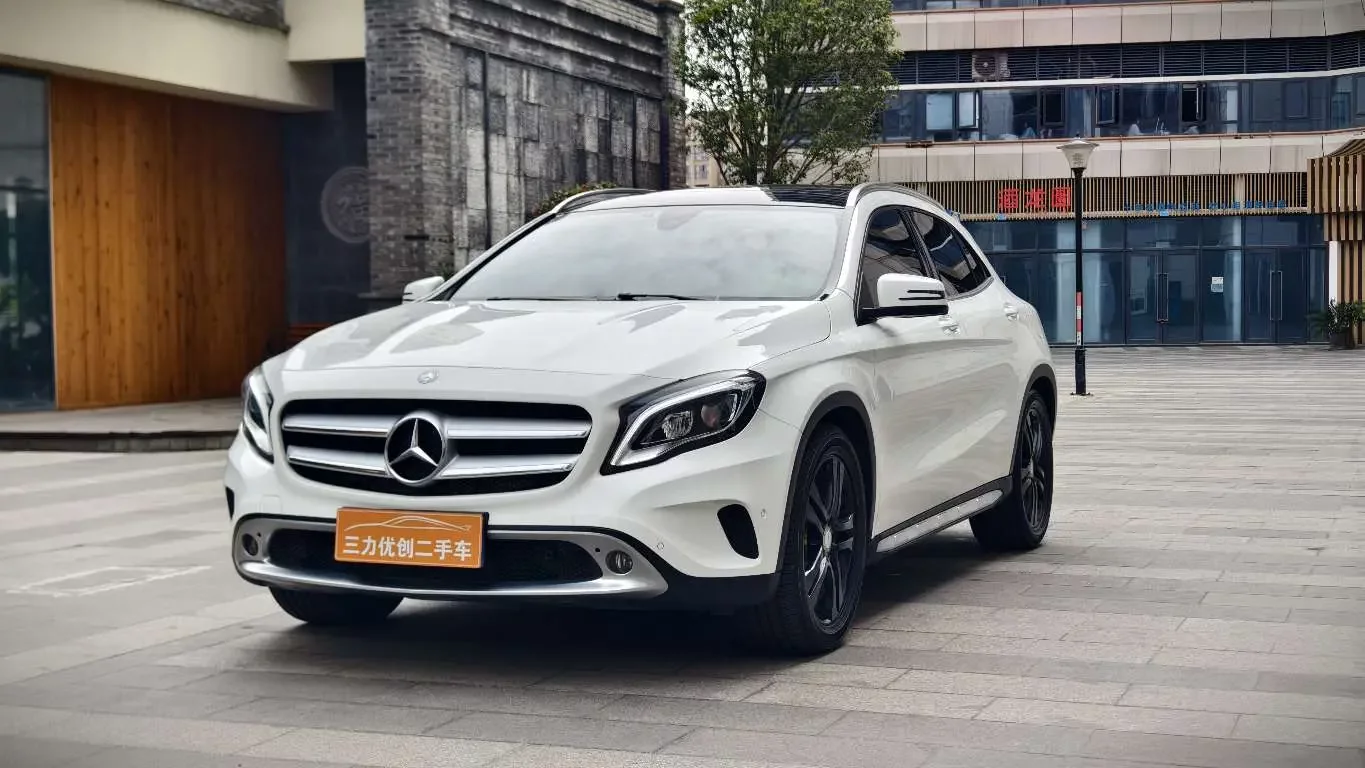 Mercedes-Benz GLA