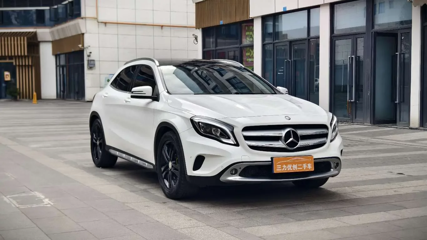 Mercedes-Benz GLA