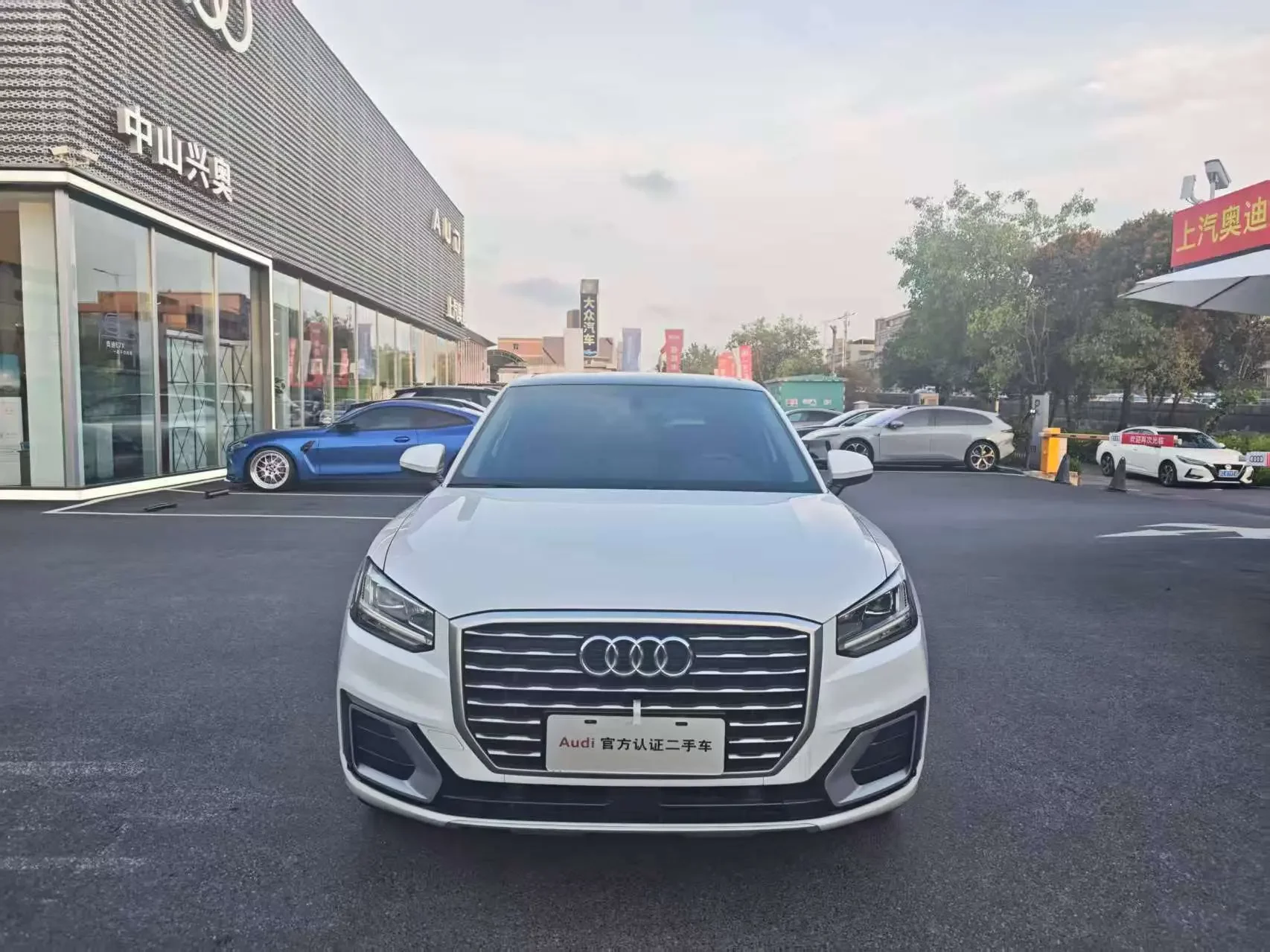 Audi Q2L