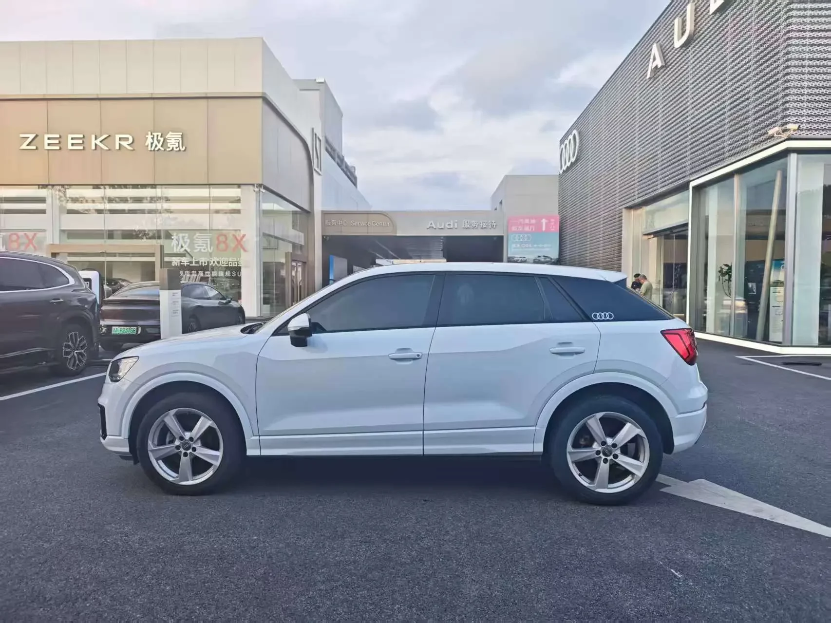 Audi Q2L