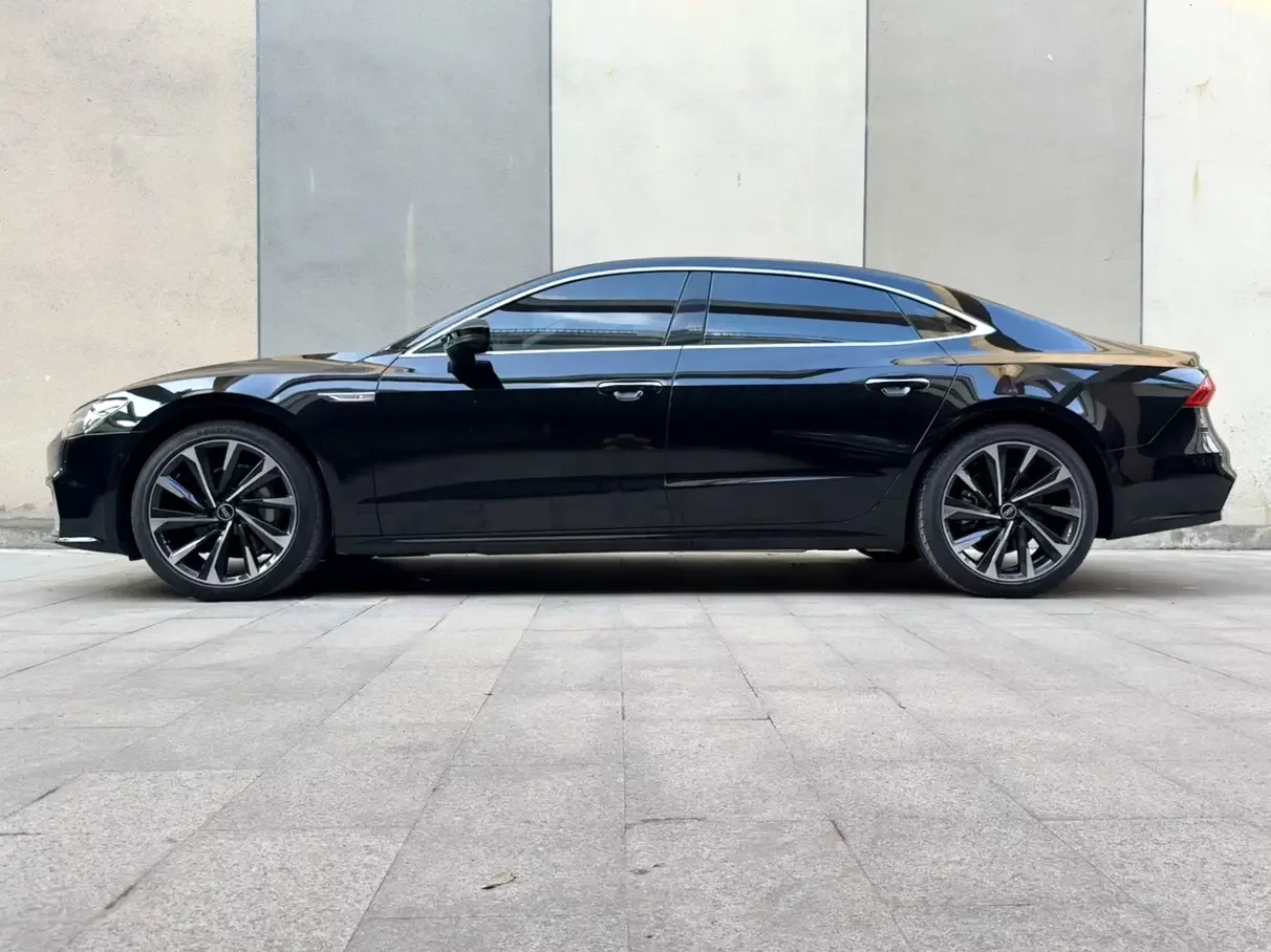 Audi A7L