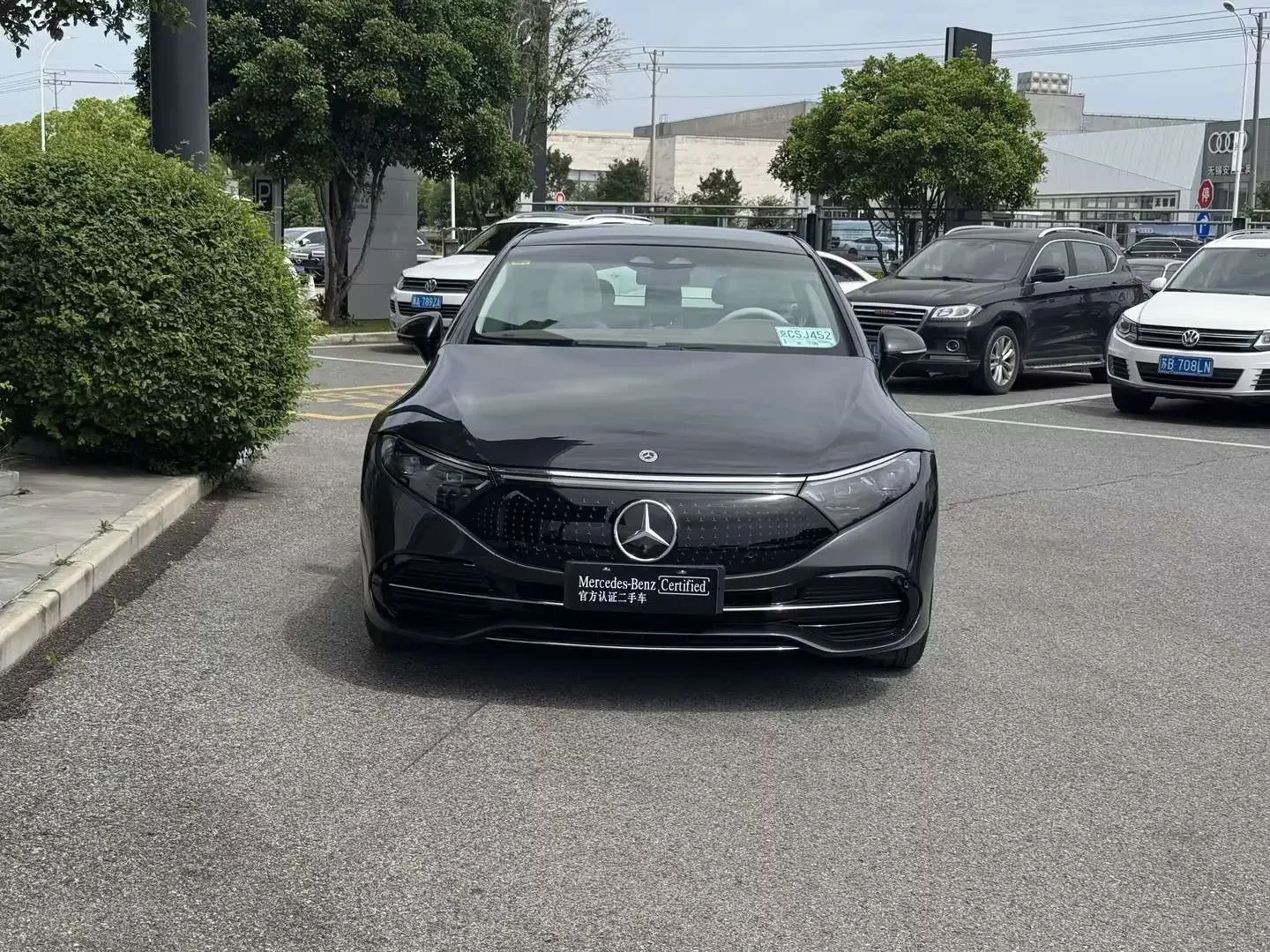 Mercedes-Benz EQS