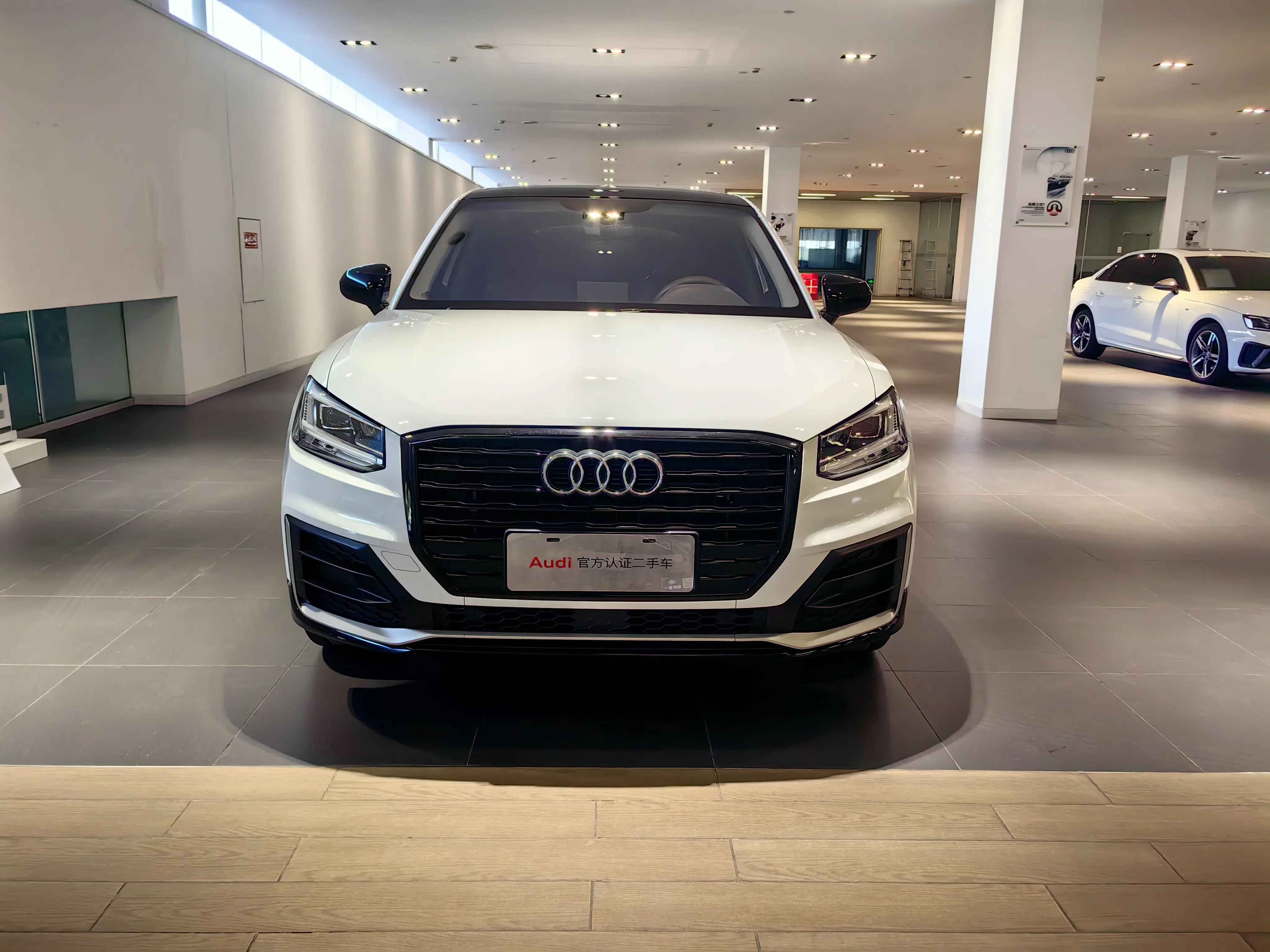 Audi Q2L