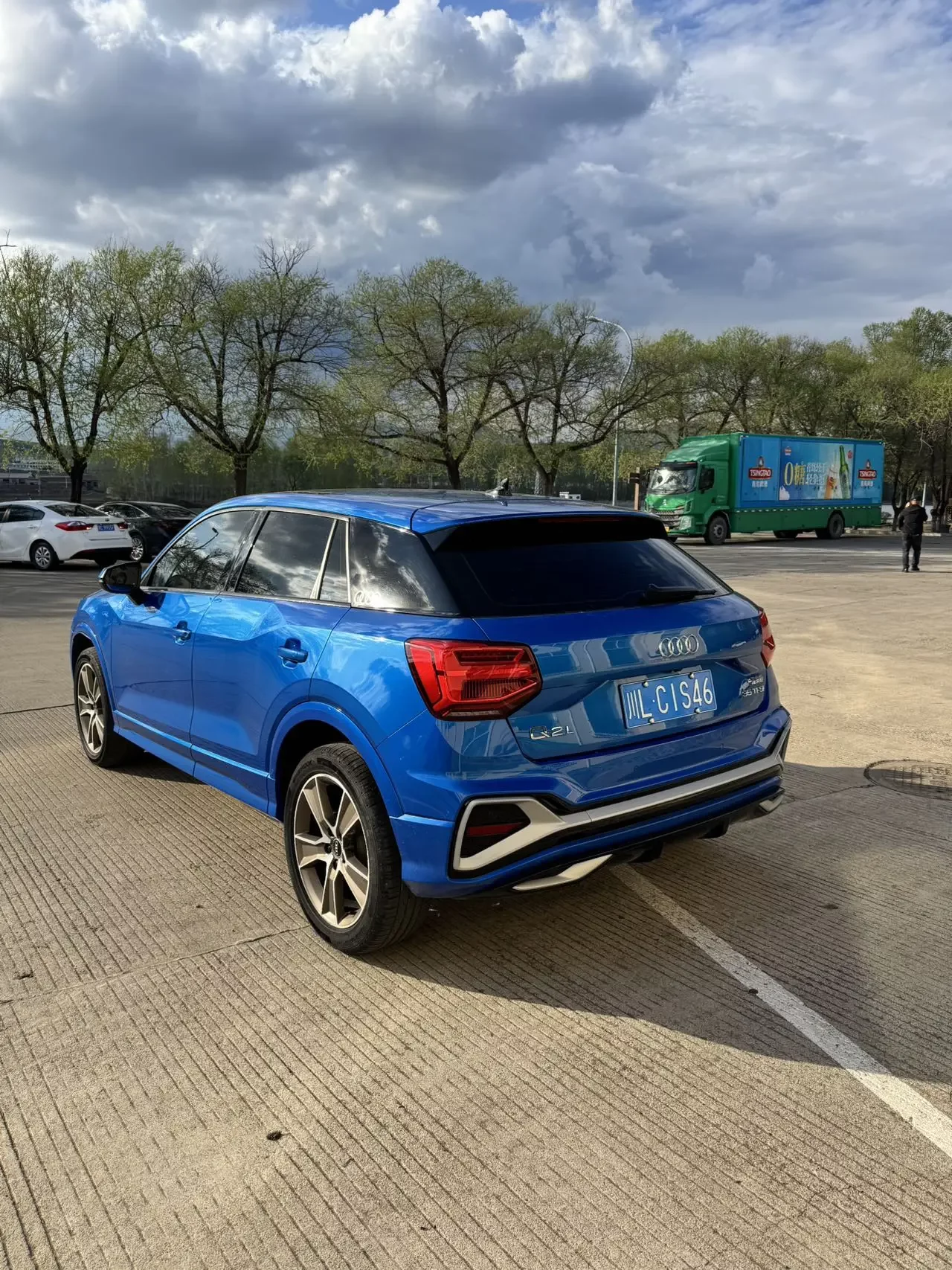 Audi Q2L