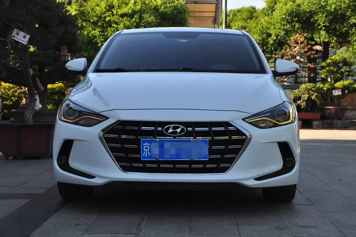 Hyundai lead