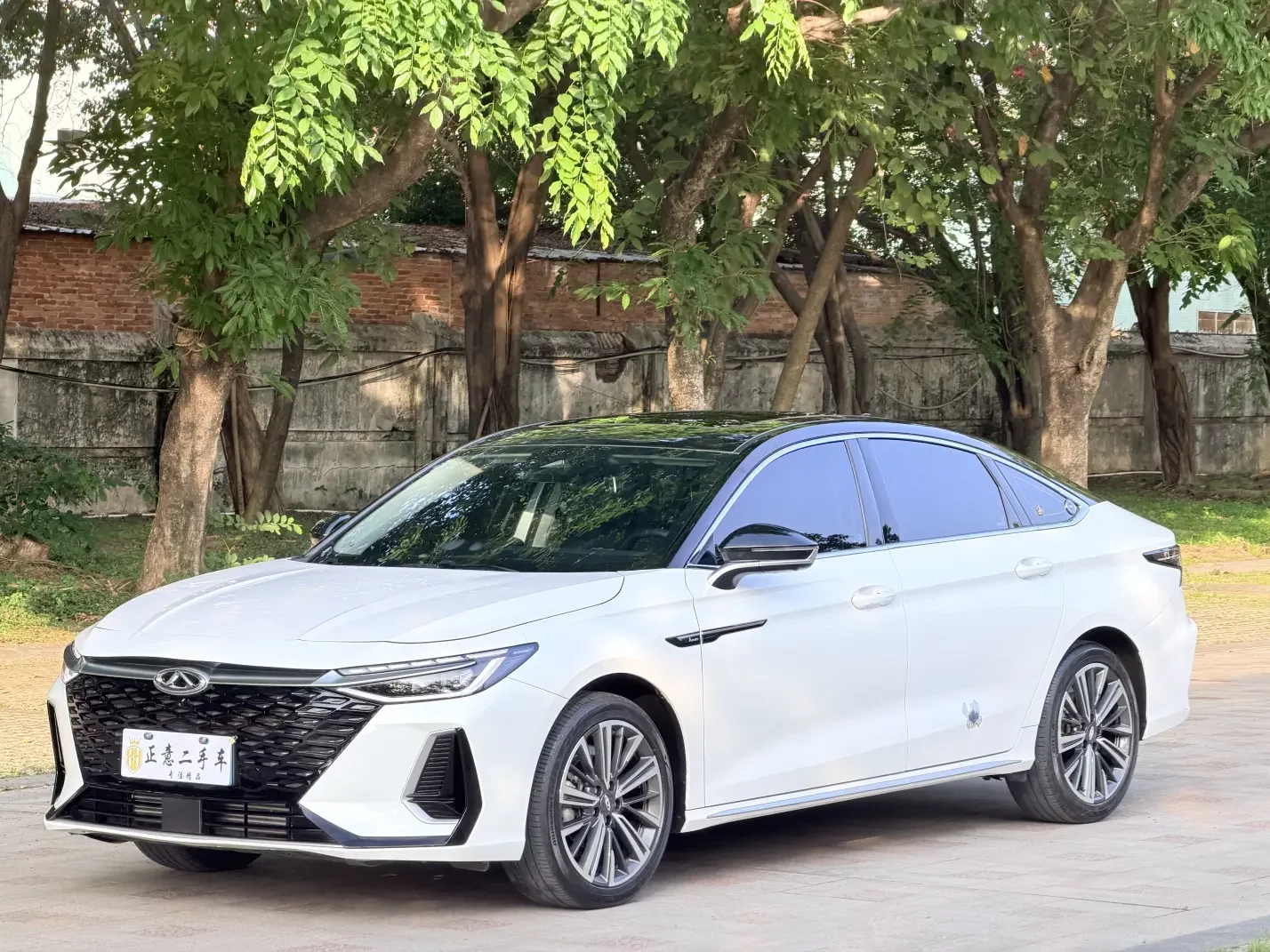 Chery Arrizo 8