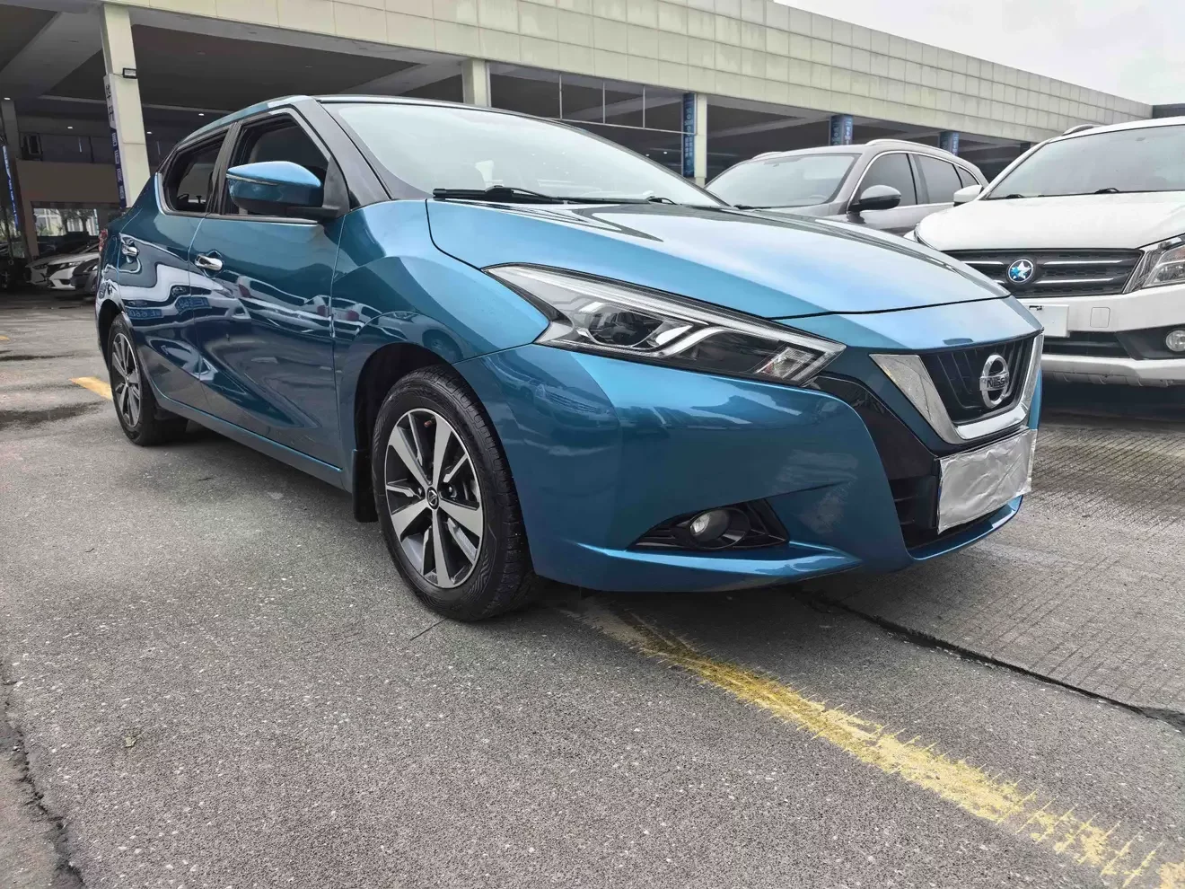Nissan bluebird