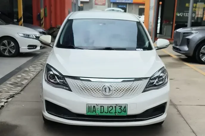 Dongfeng Fengshen E70