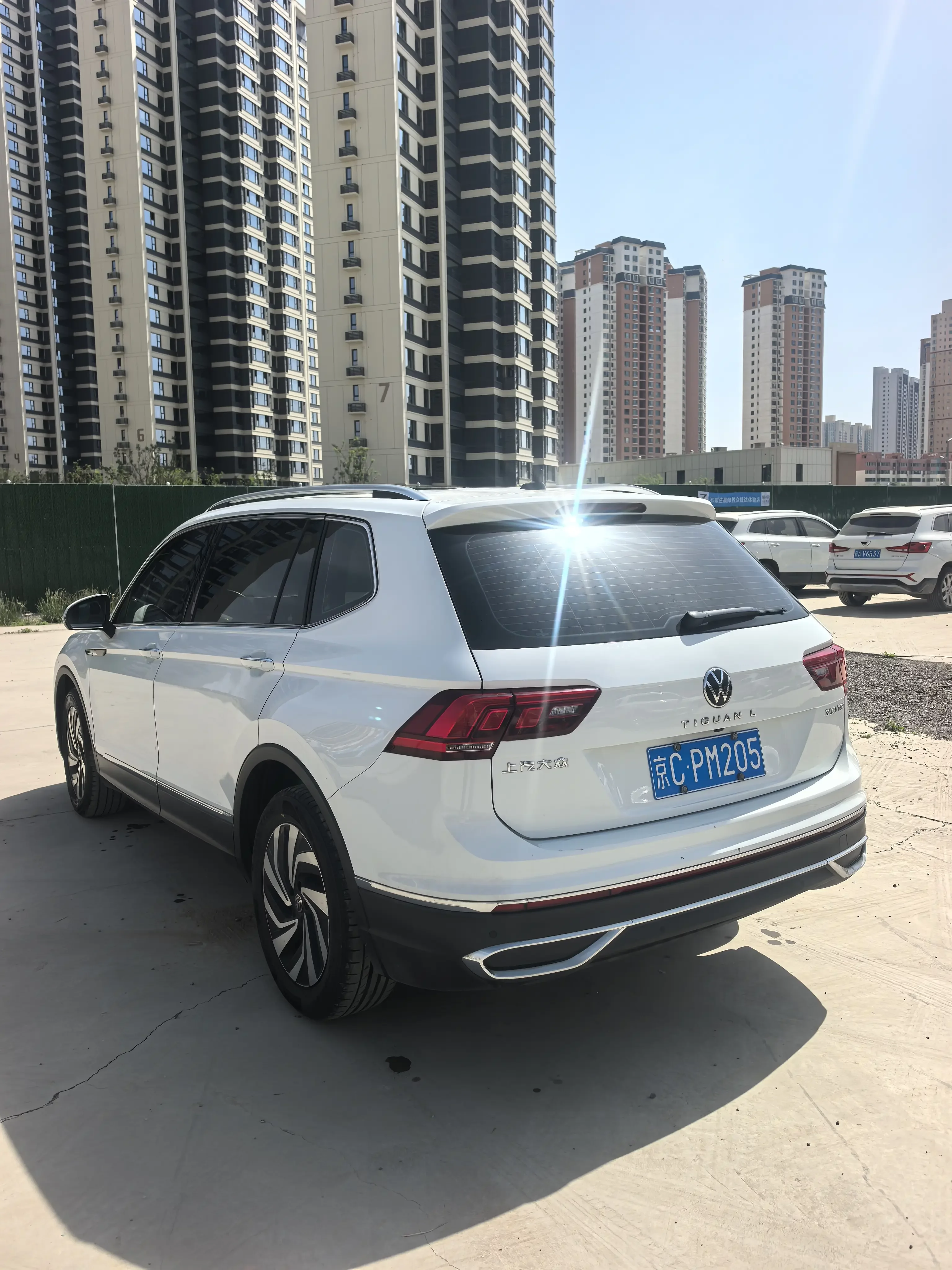 Volkswagen Tiguan L