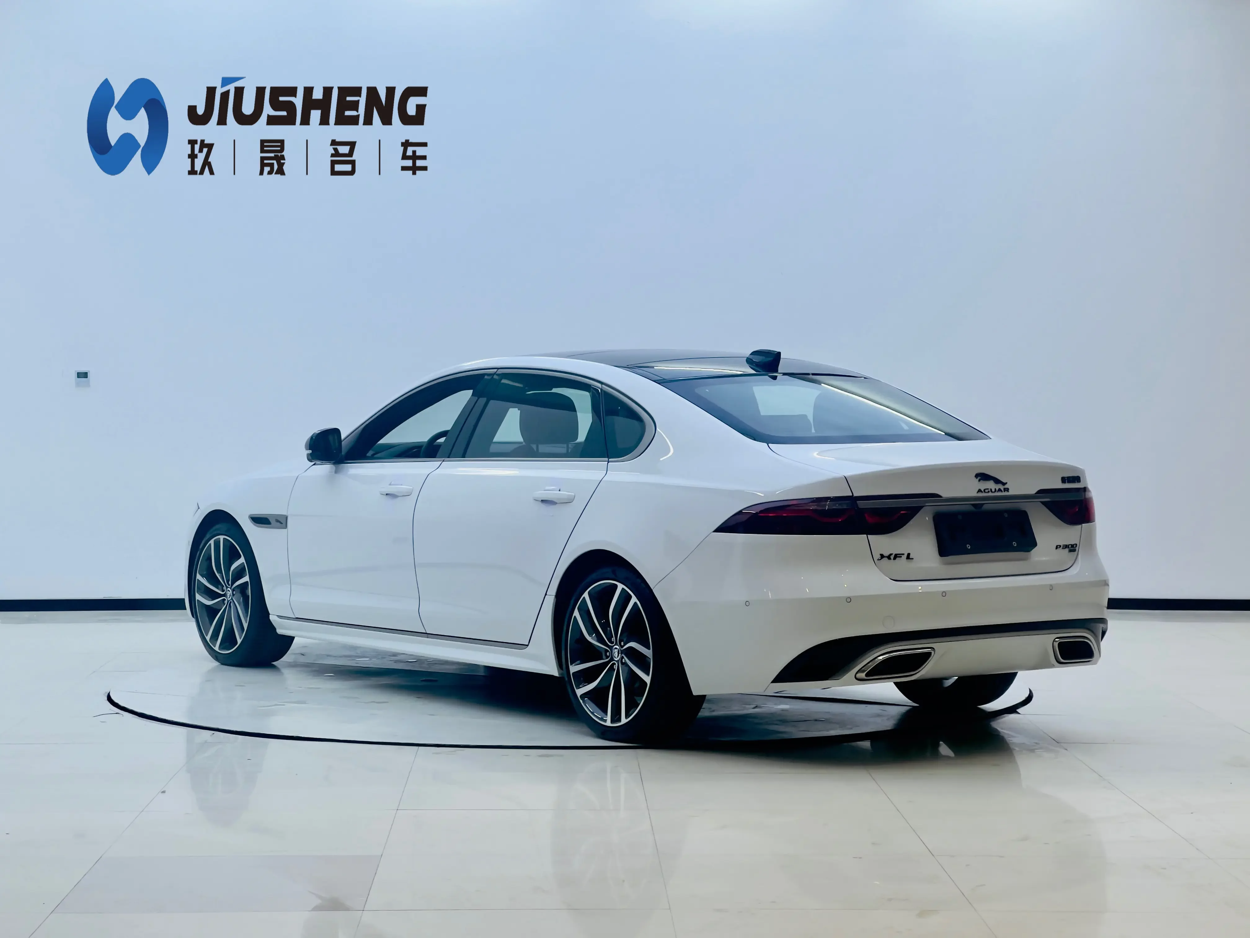 Jaguar XFL