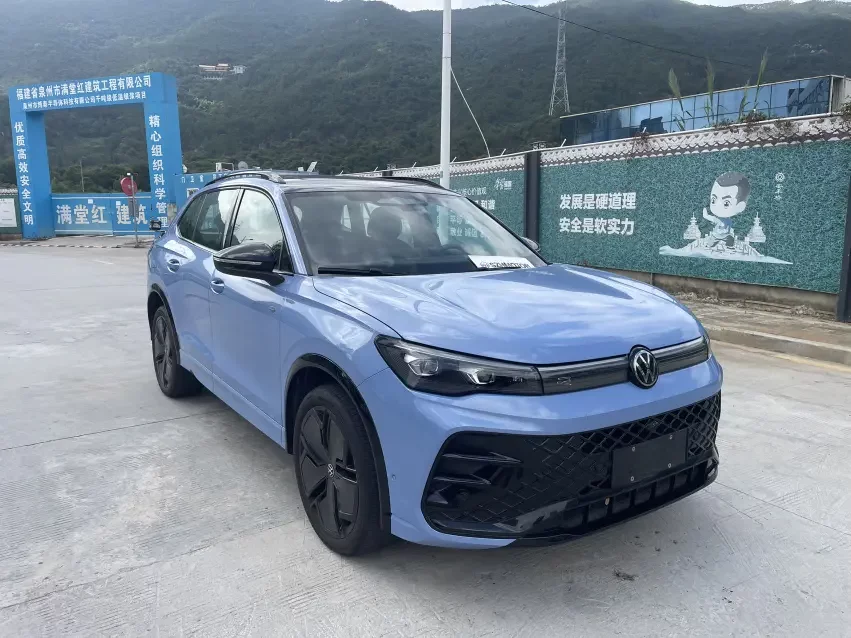 Volkswagen Tiguan L