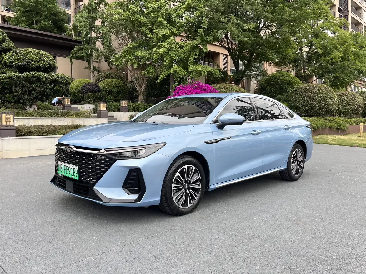 Chery Fengyun A8