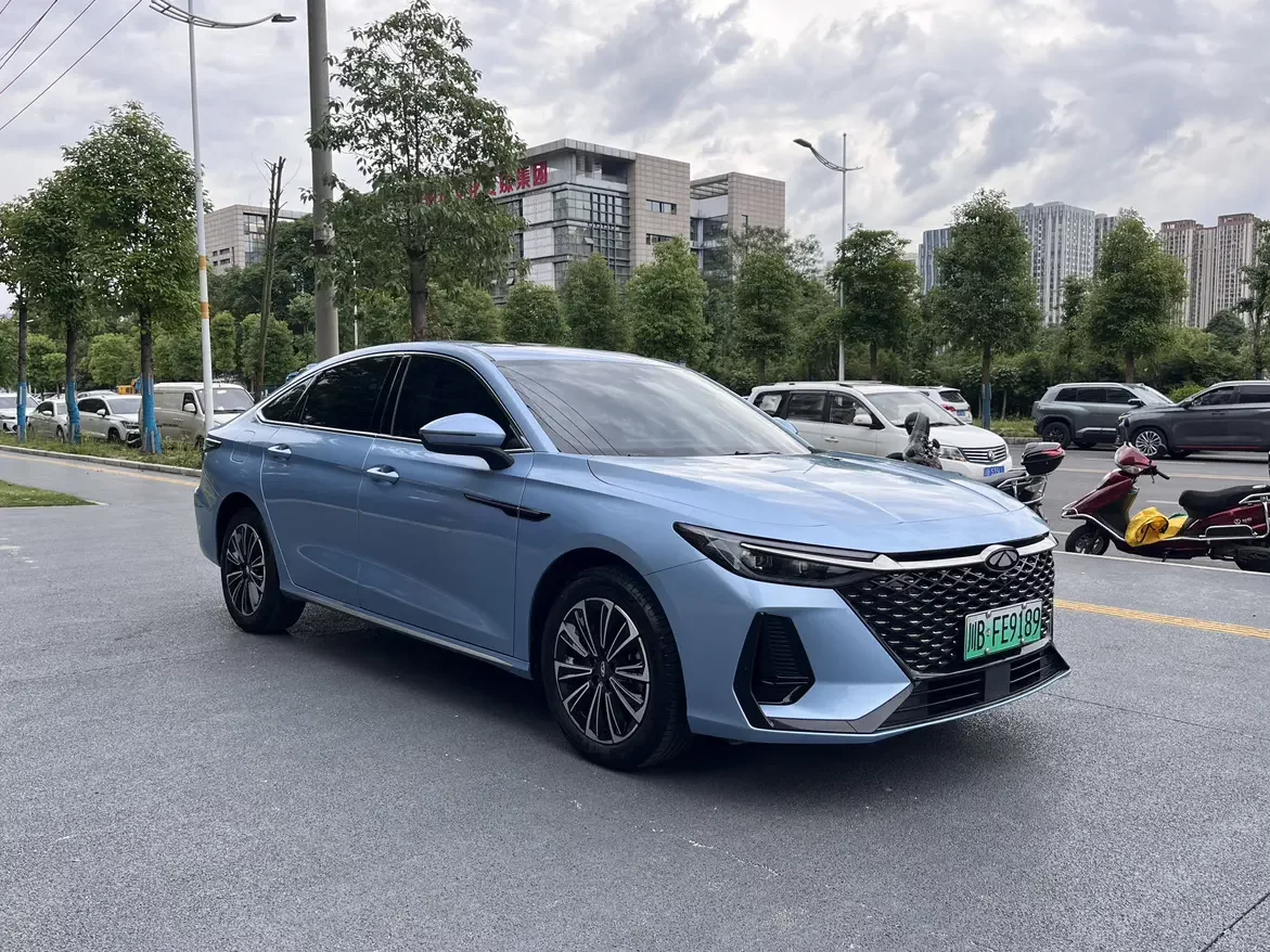 Chery Fengyun A8