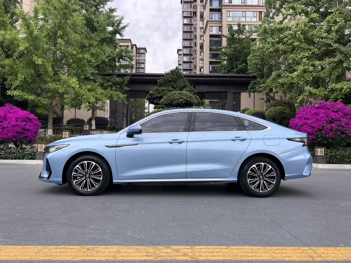 Chery Fengyun A8