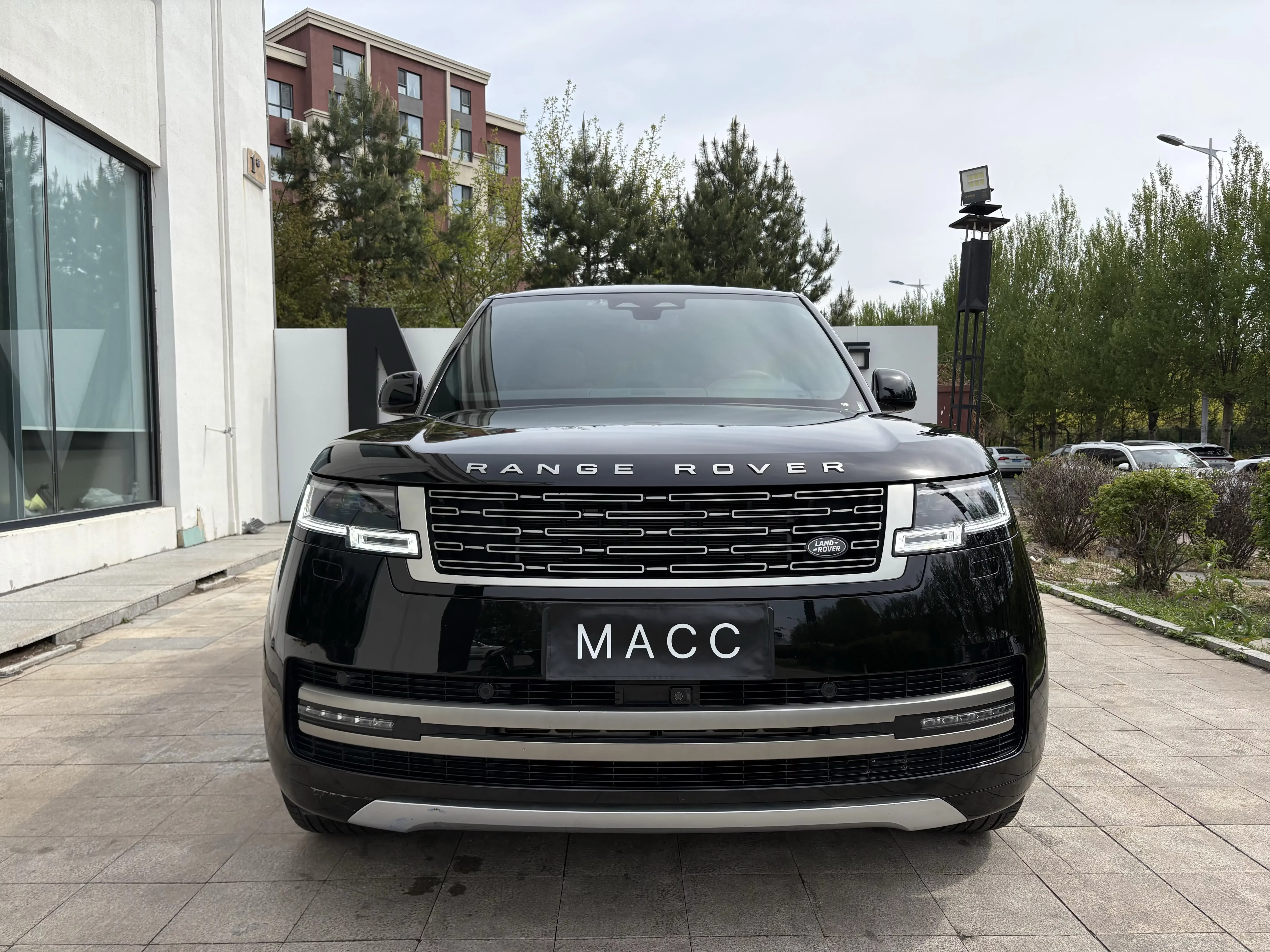 Land Rover range rover