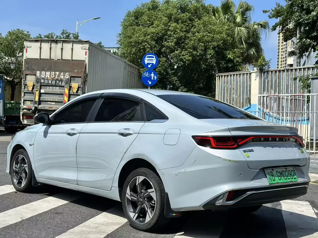 Geely Emgrand L HiP