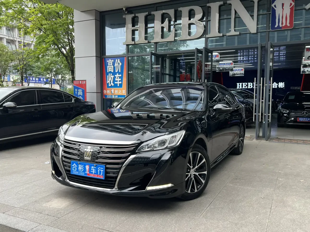 Toyota crown