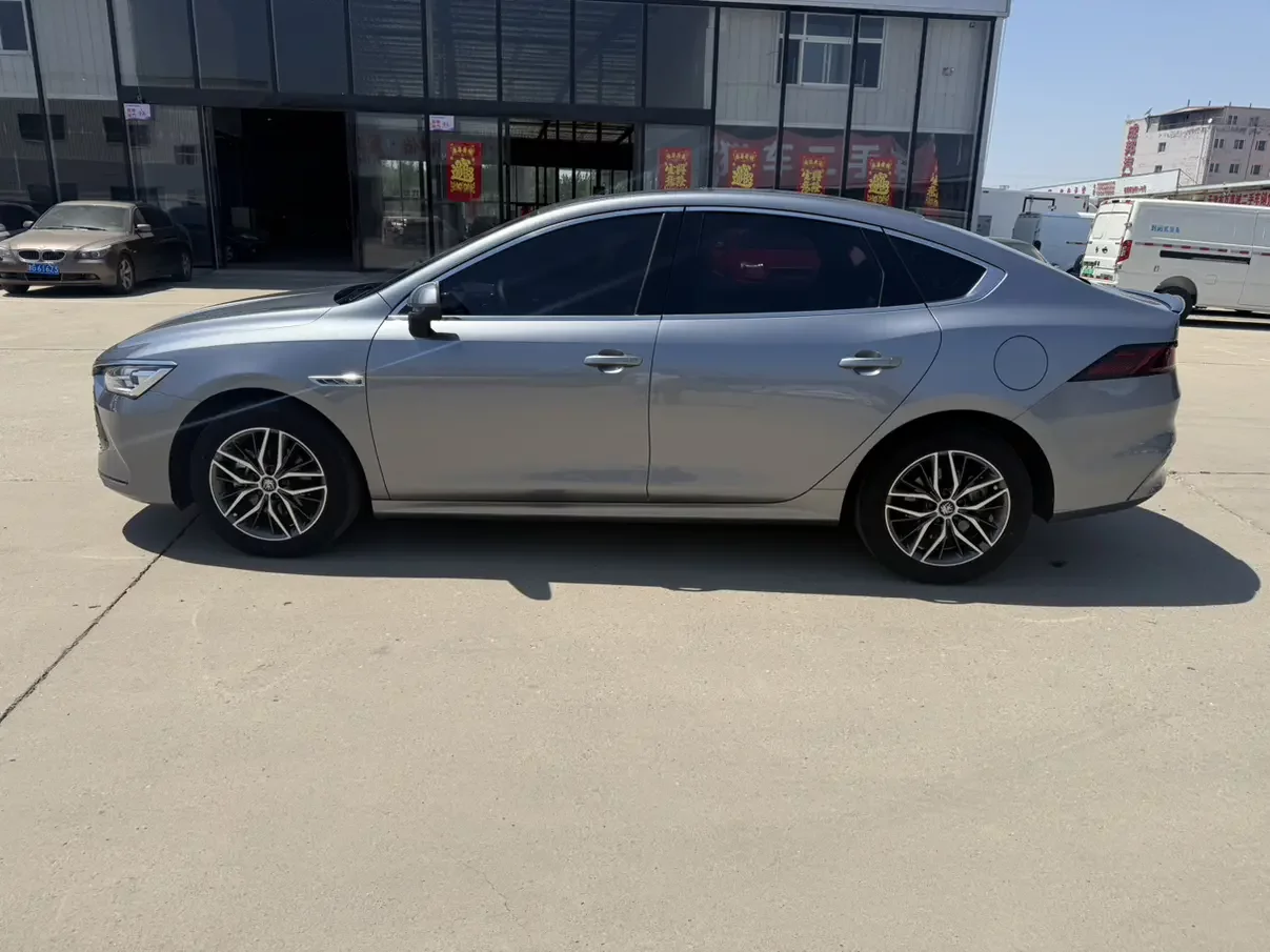 BYD Qin PLUS DM