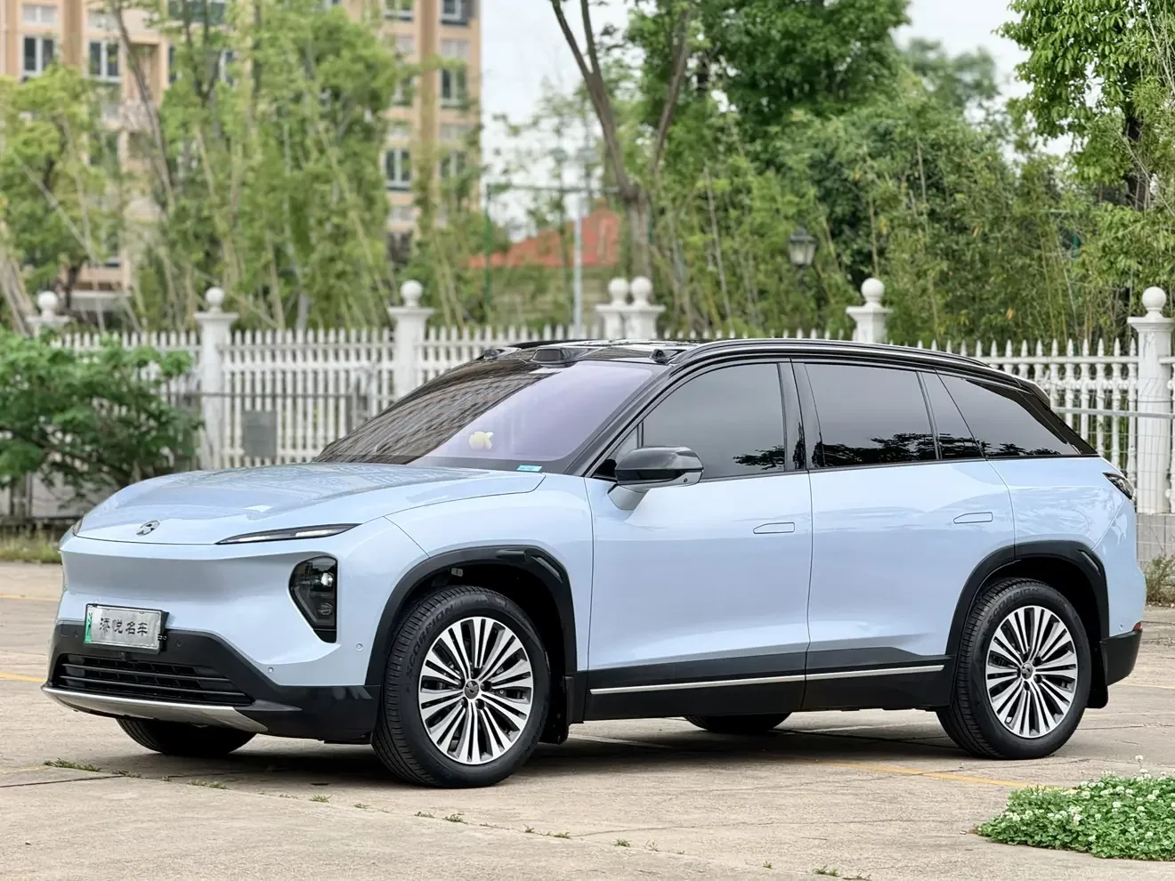 NIO ES7