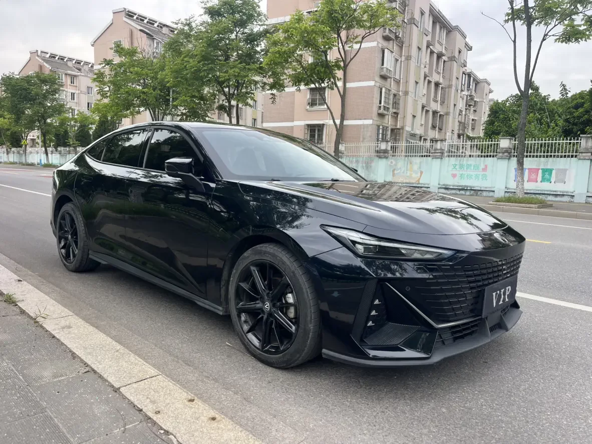 Changan UNI-V