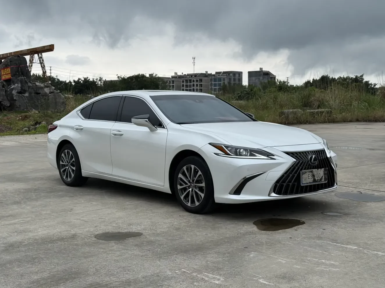 Lexus ES