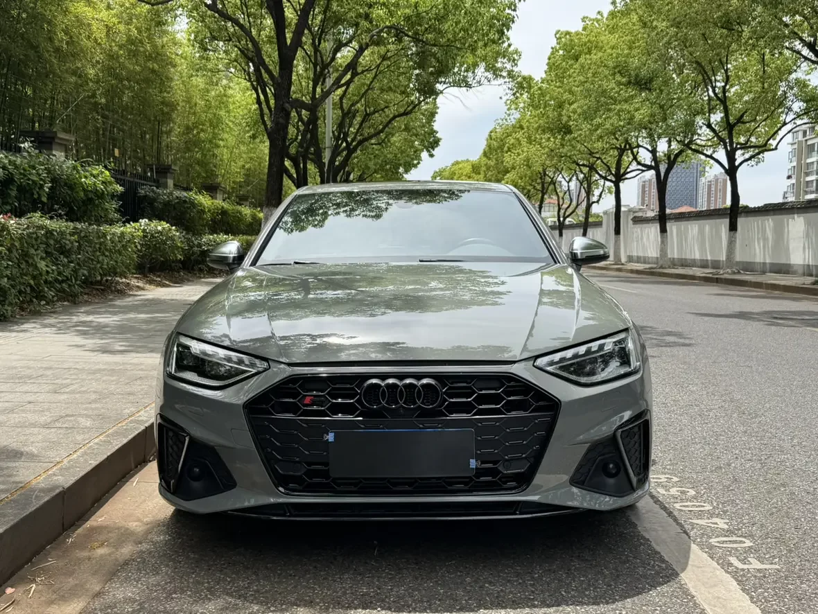 Audi S4