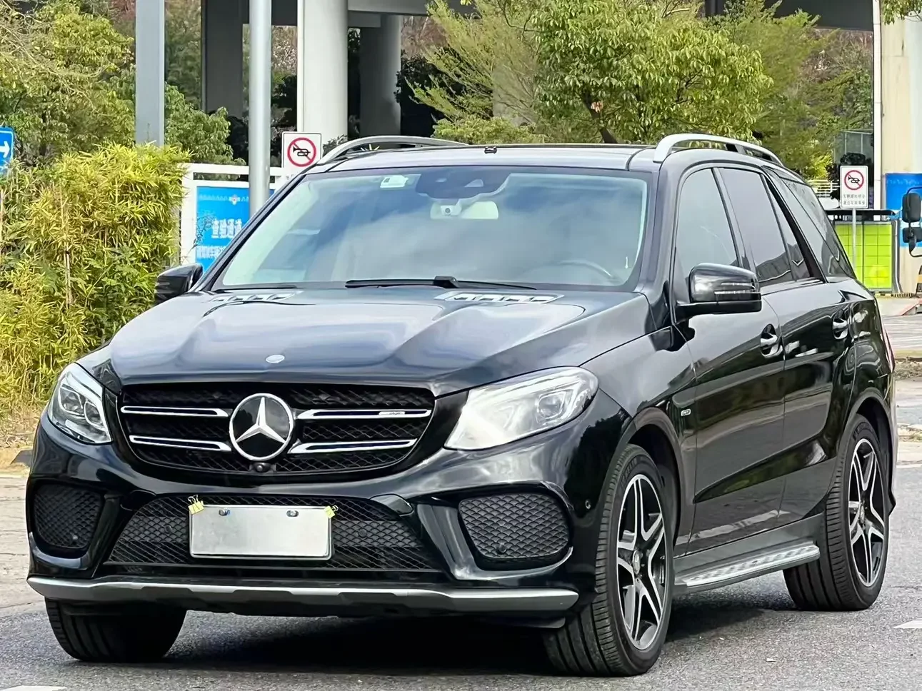 Mercedes-Benz GLE (Imported)