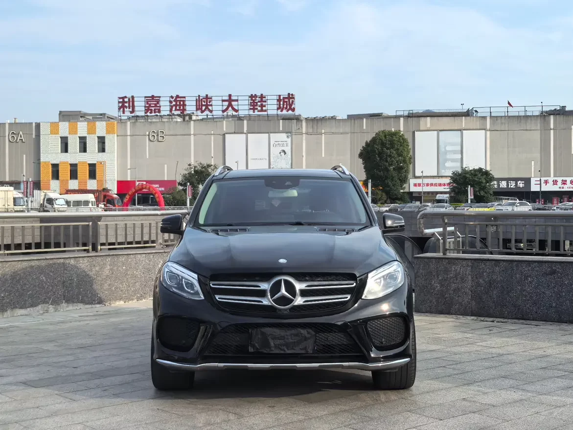 Mercedes-Benz GLE (Imported)