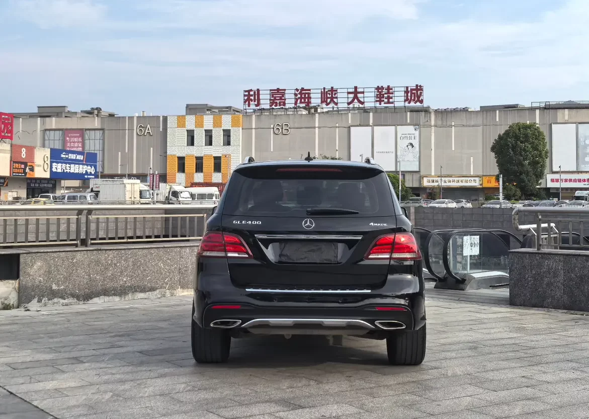 Mercedes-Benz GLE (Imported)