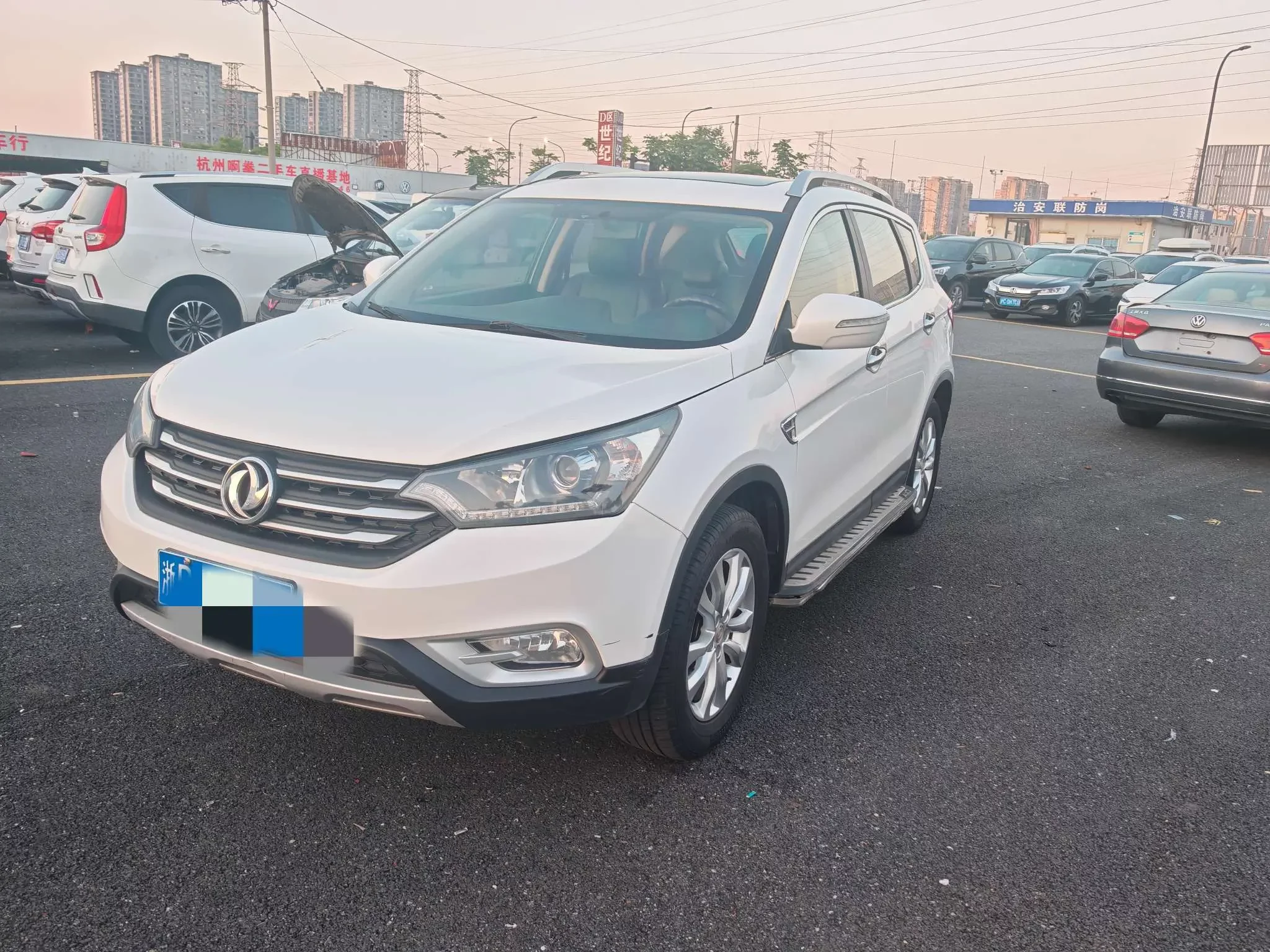 Dongfeng Fengshen AX7
