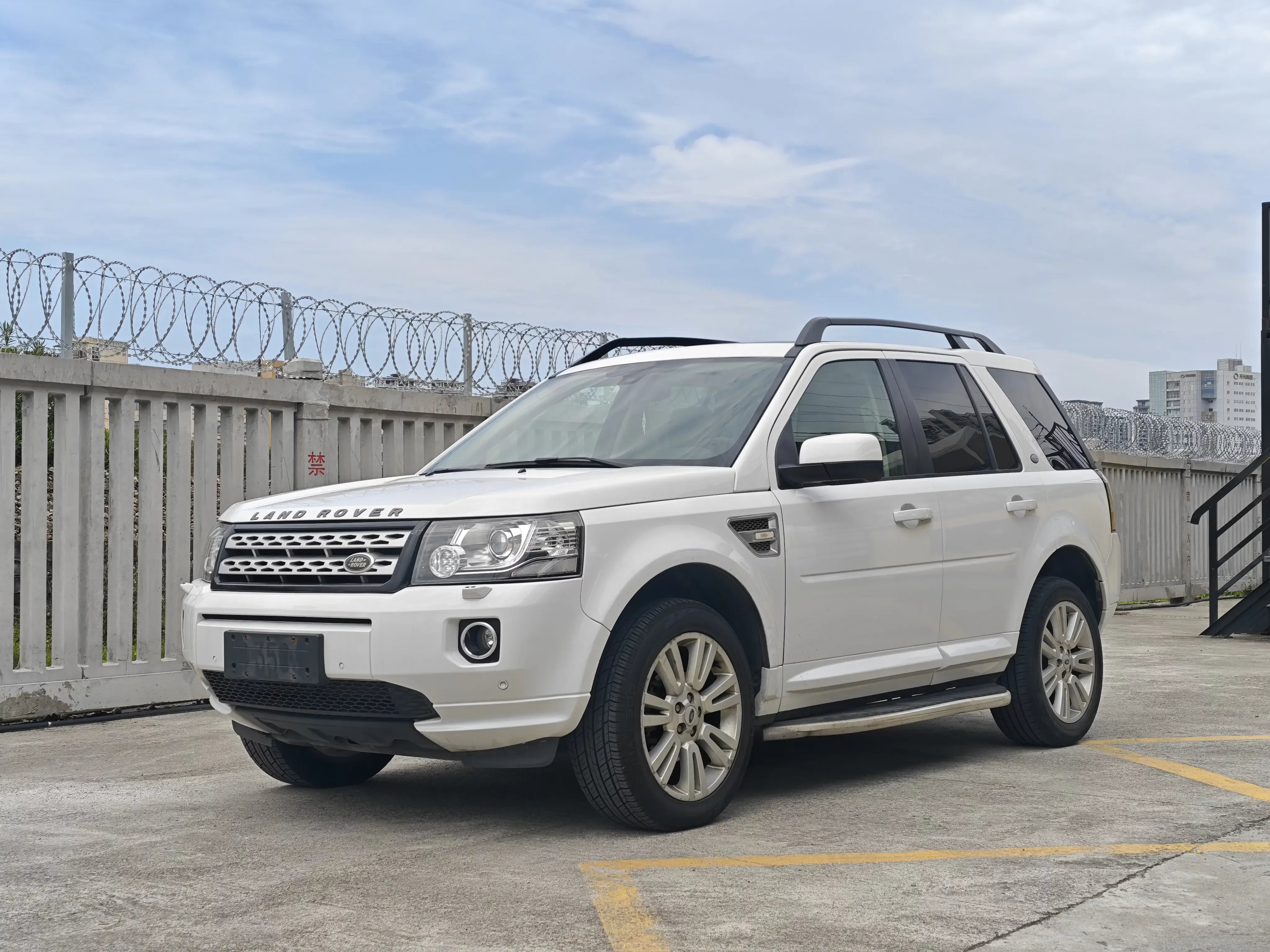 Land Rover Freelander 2