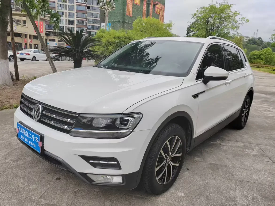 Volkswagen Tiguan L