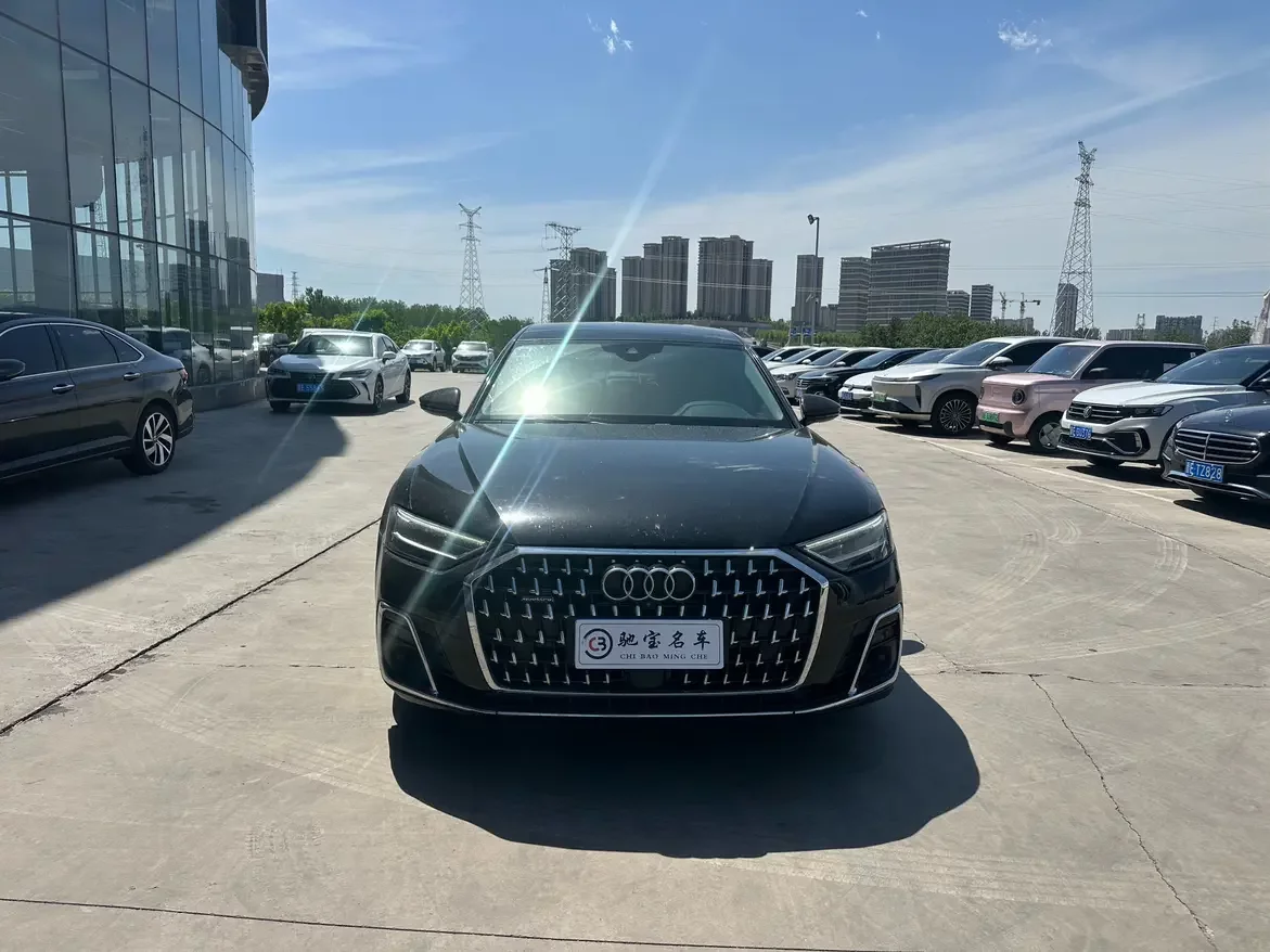 Audi A8