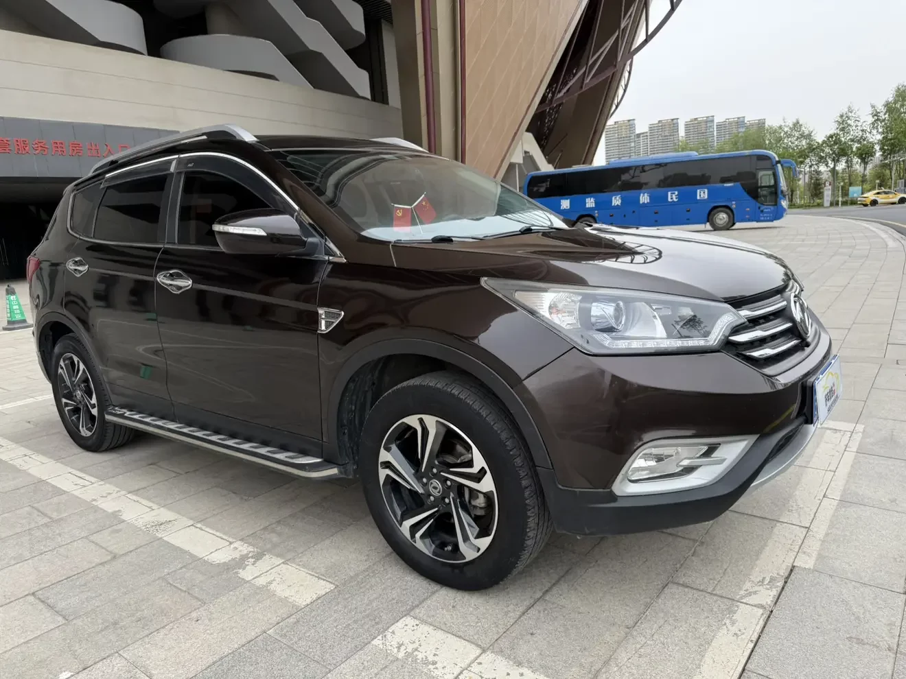 Dongfeng Fengshen AX7